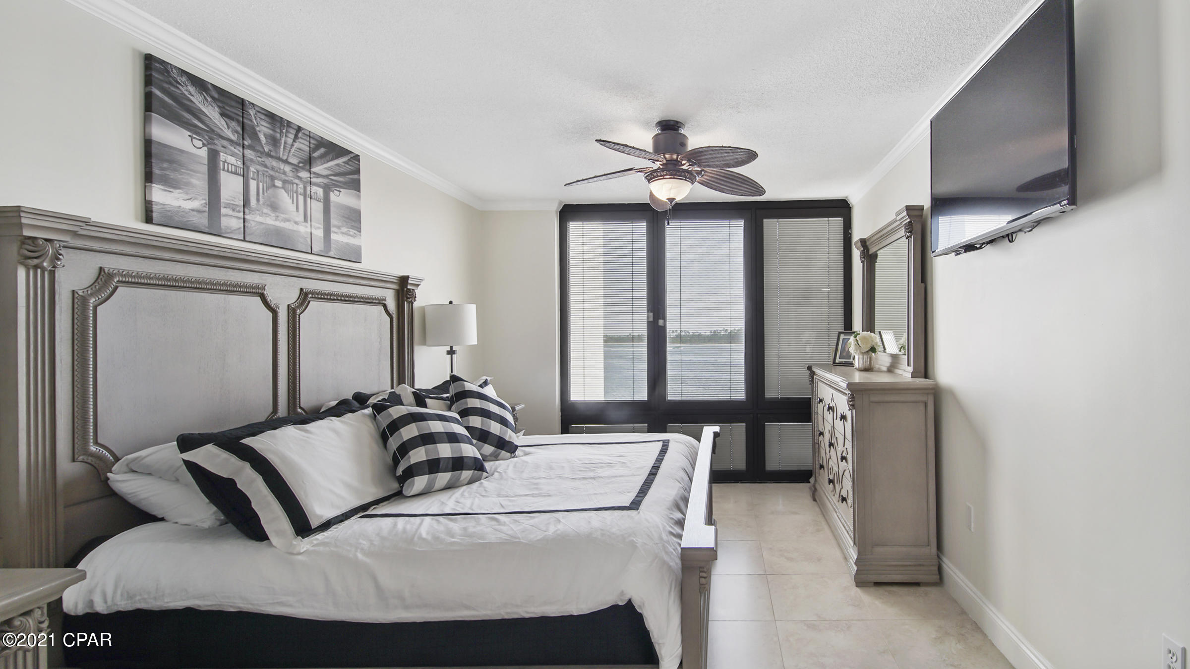 Lagoon Towers Phase I - Residential