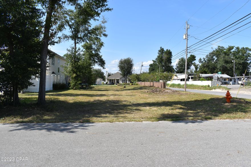 DON'T miss out on this beautiful corner lot in The Riverside Phase III Subdivision!!!!!! 
With only a few lots left you can build your dream home and have access to all the amities associated with this subdivision. Look under the document section for the covenants and restrictions. 
Drive by today and get your offer in!!!!!!