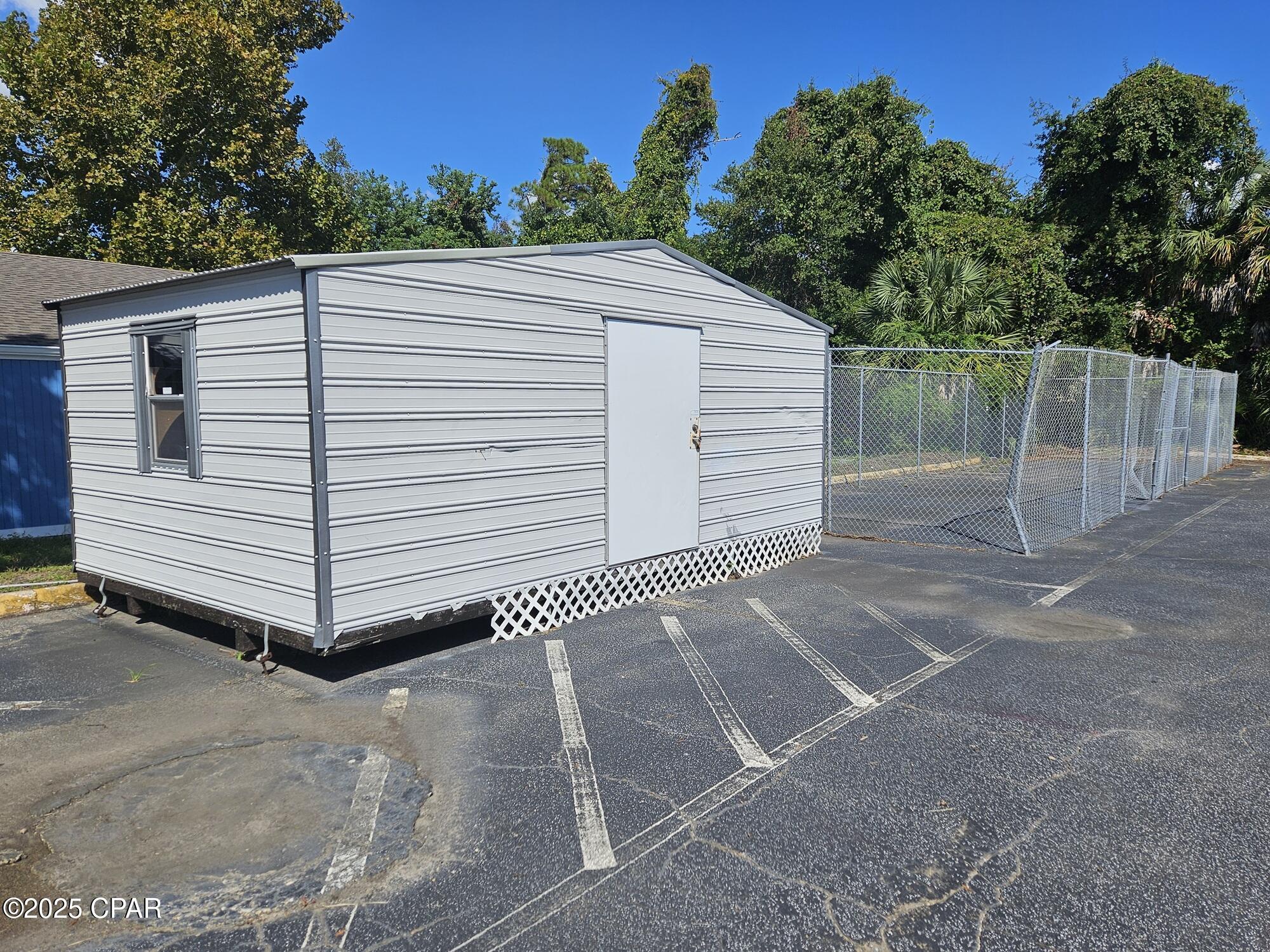 Bayview Add - Commercial Sale