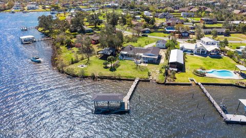 1135 N Bay Drive Lynn Haven FL 32444