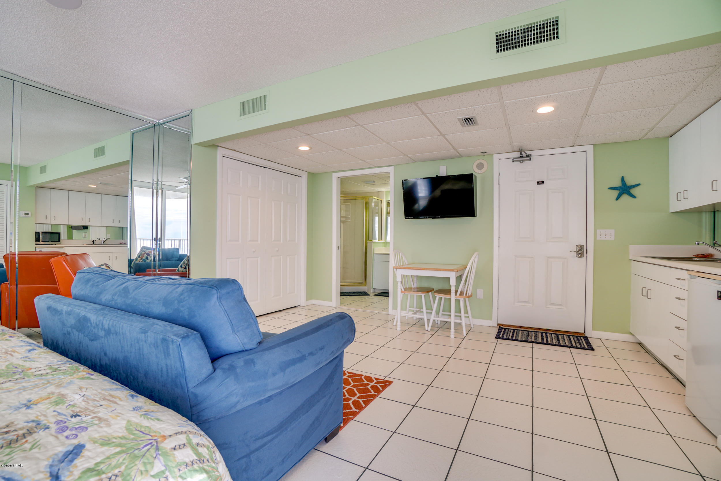 Long Beach Towers IV - Residential