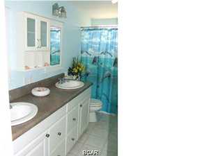 North Lagoon Oaks 7th Add - Residential