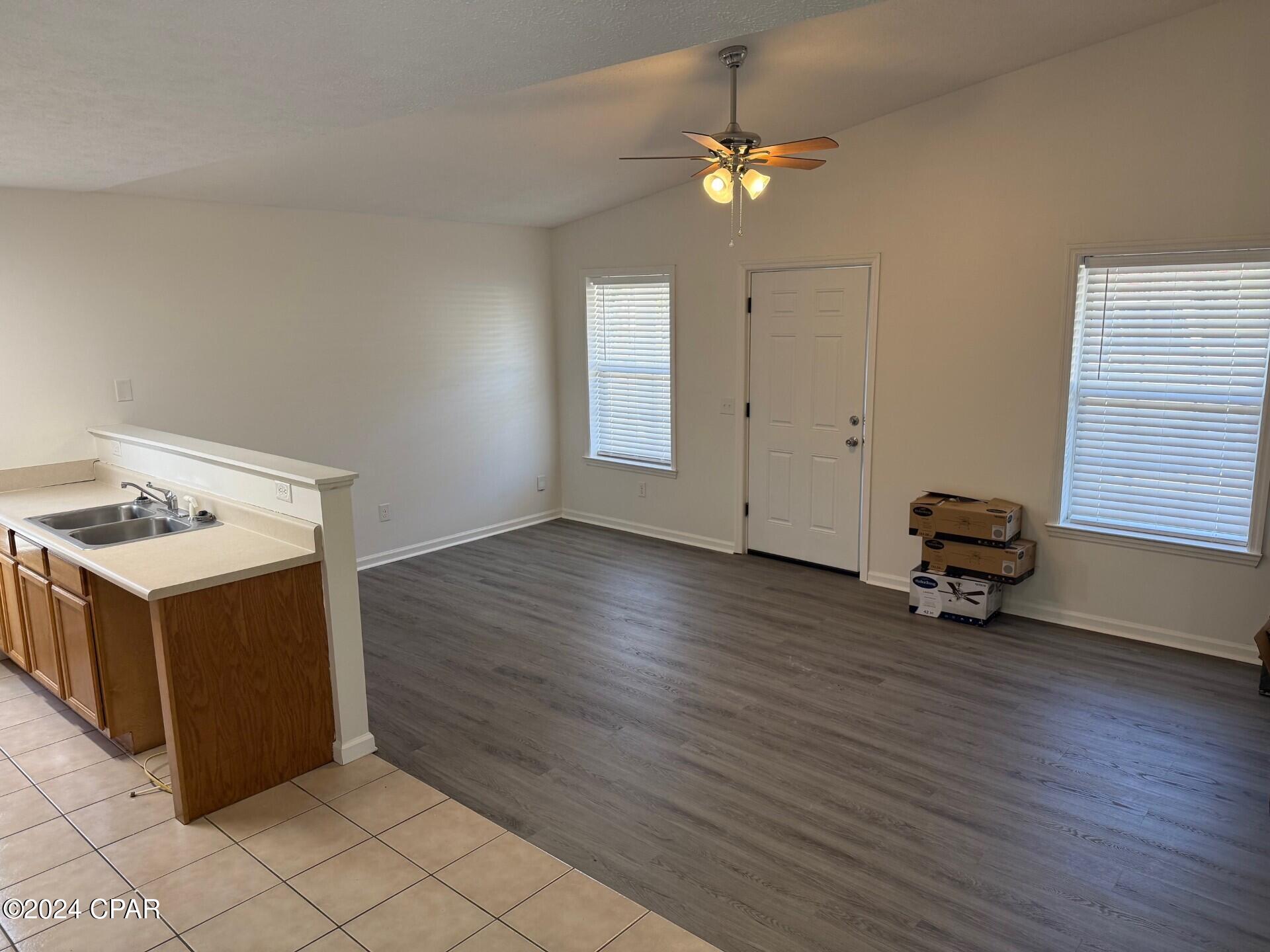 [No Recorded Subdiv] - Residential Lease