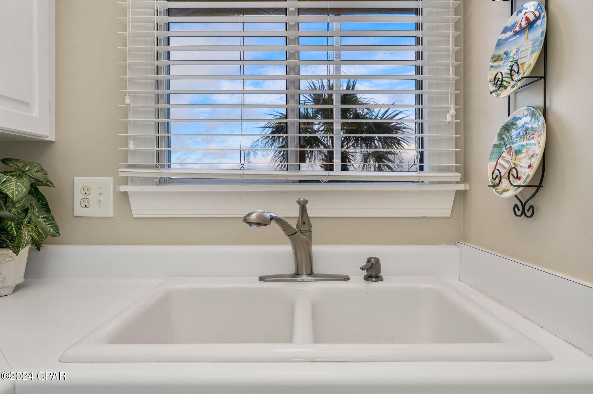 Regency Towers - Residential