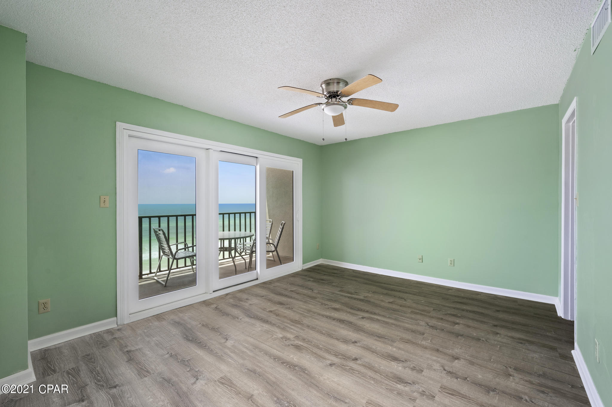 The Commodore - Residential