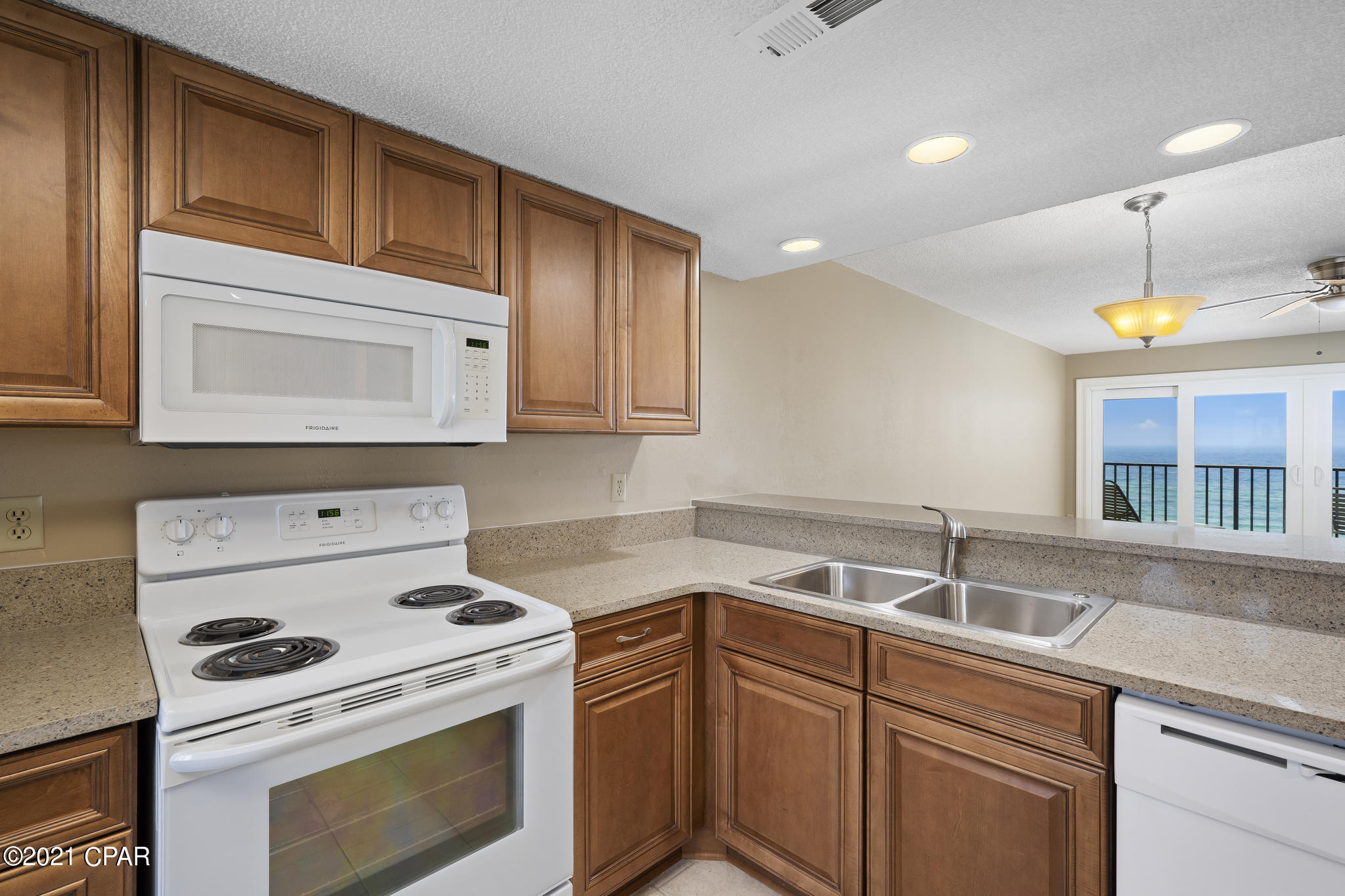 The Commodore - Residential