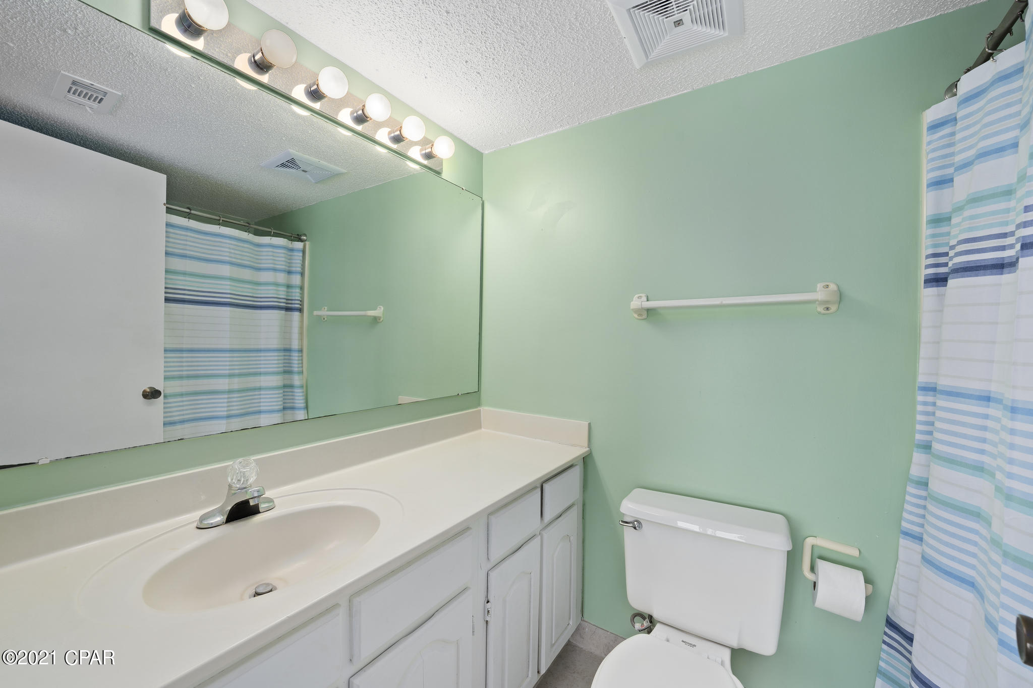 The Commodore - Residential