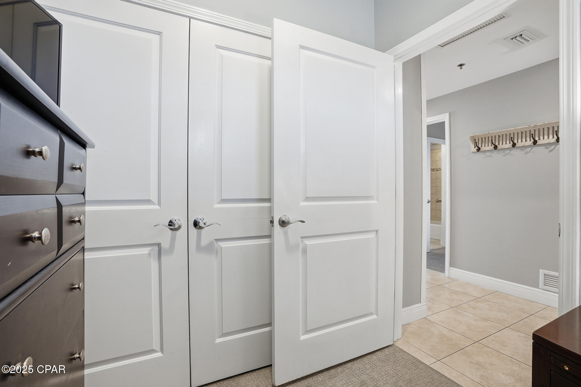 Sterling Breeze - Residential