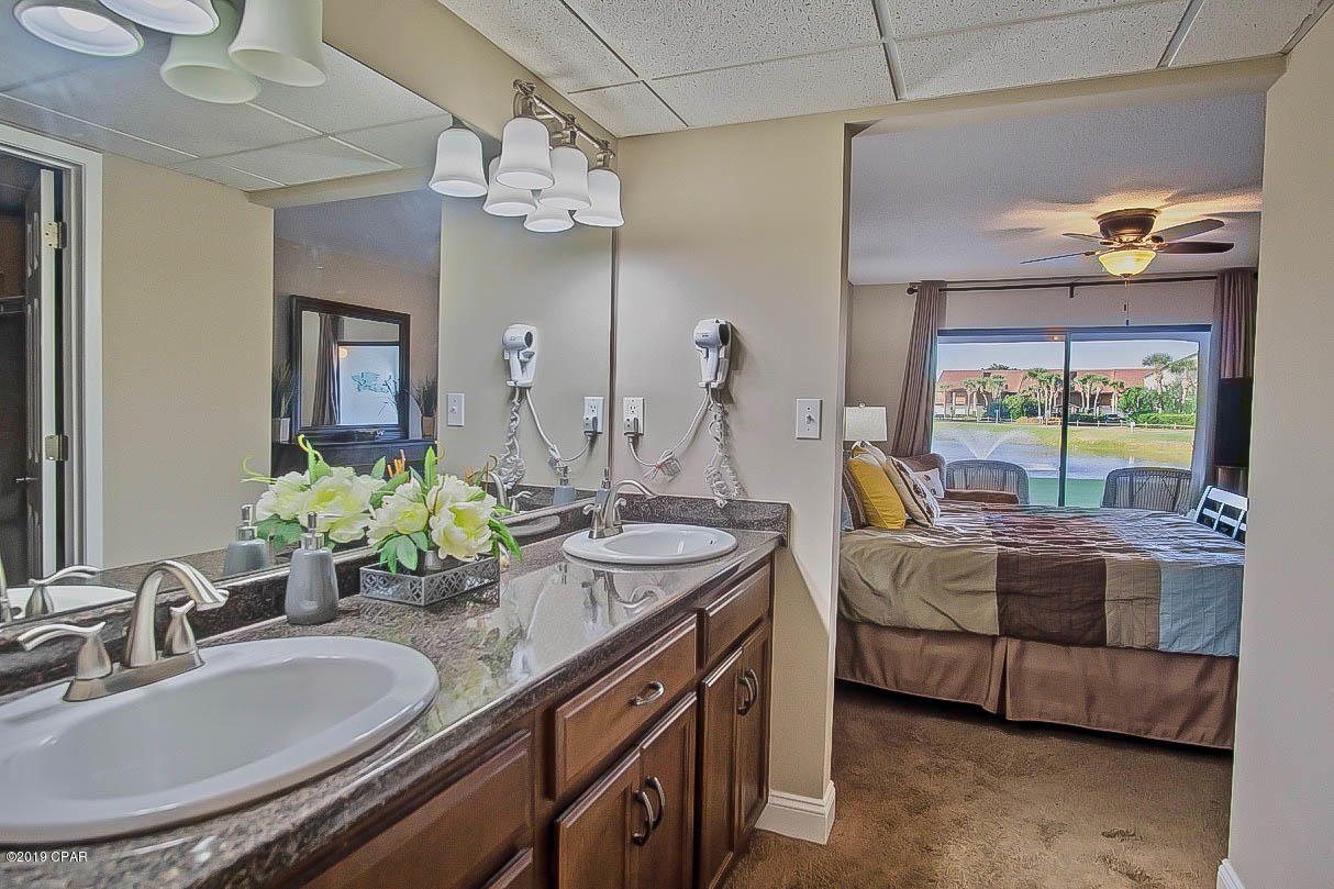 Edgewater Golf Villas IV - Residential