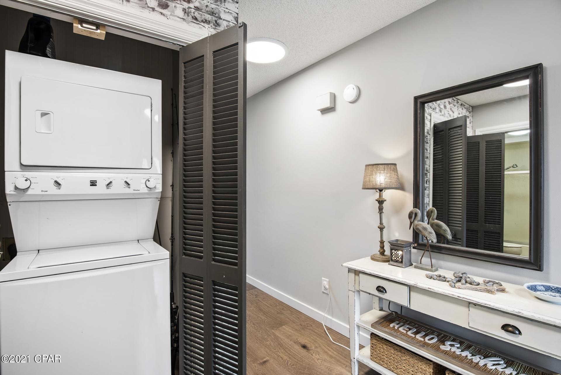 Pirate's Cove Inlet - Residential