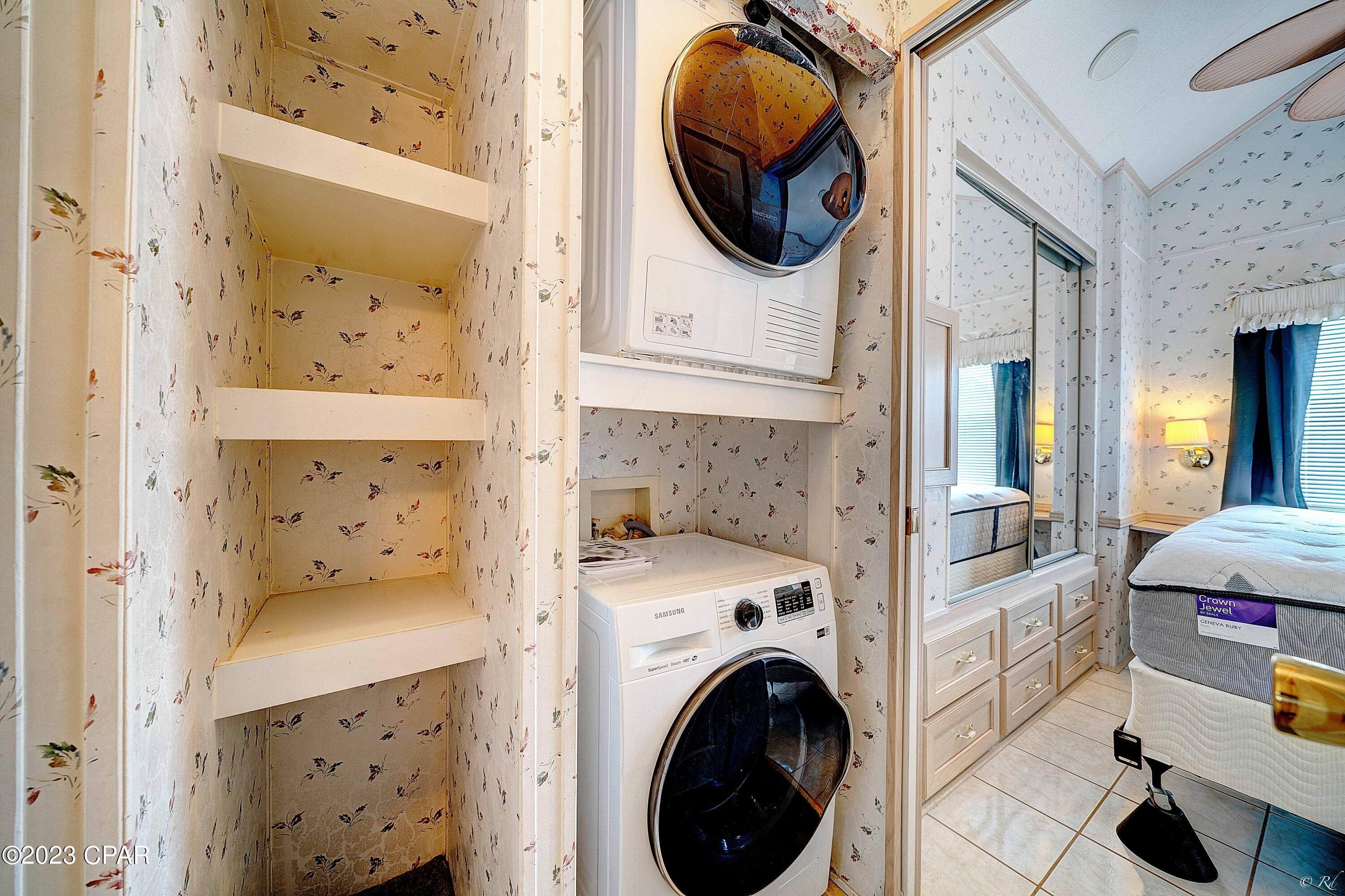 Emerald Pointe Resort - Residential