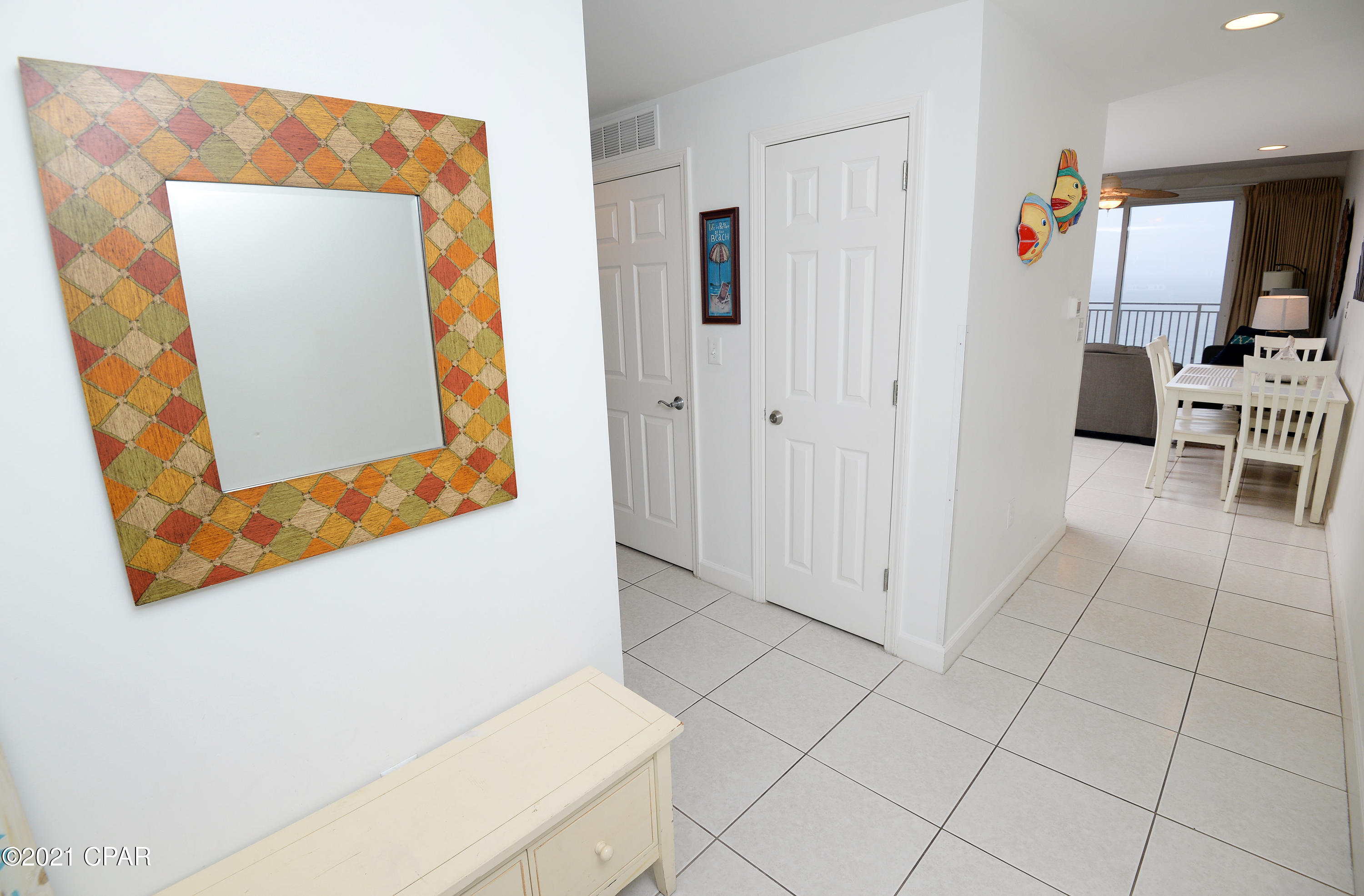 Splash Condo - Residential