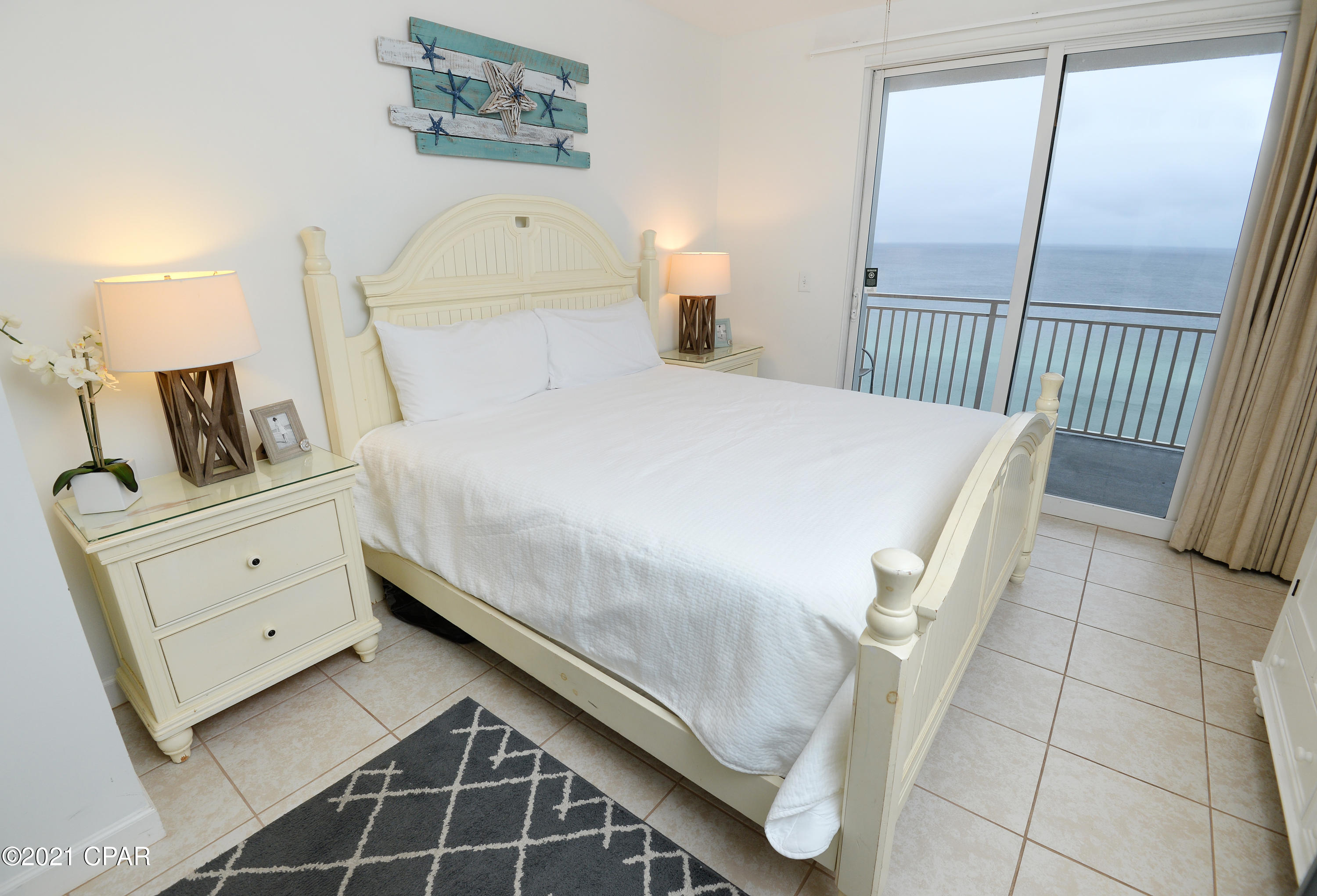 Splash Condo - Residential