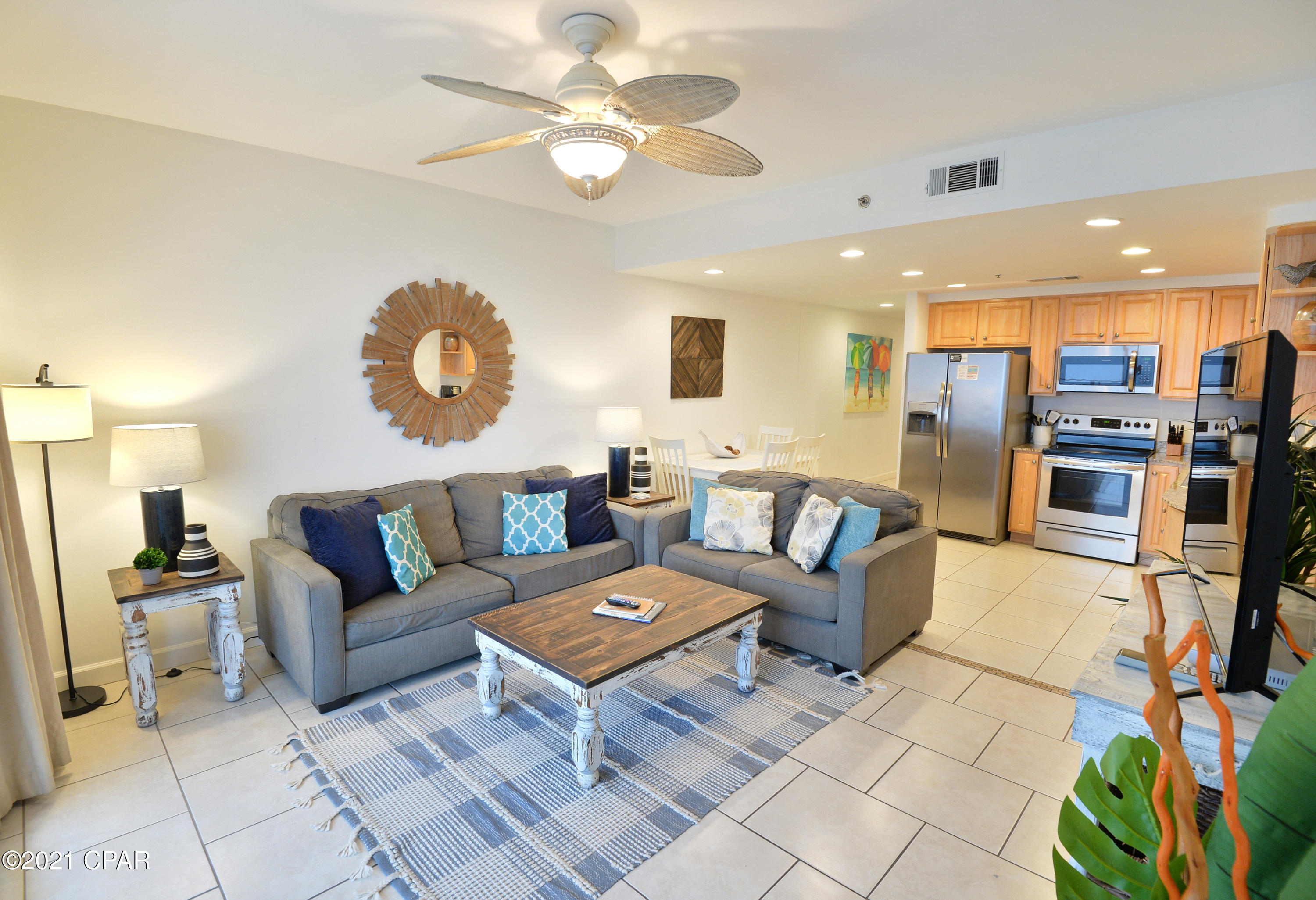 Splash Condo - Residential