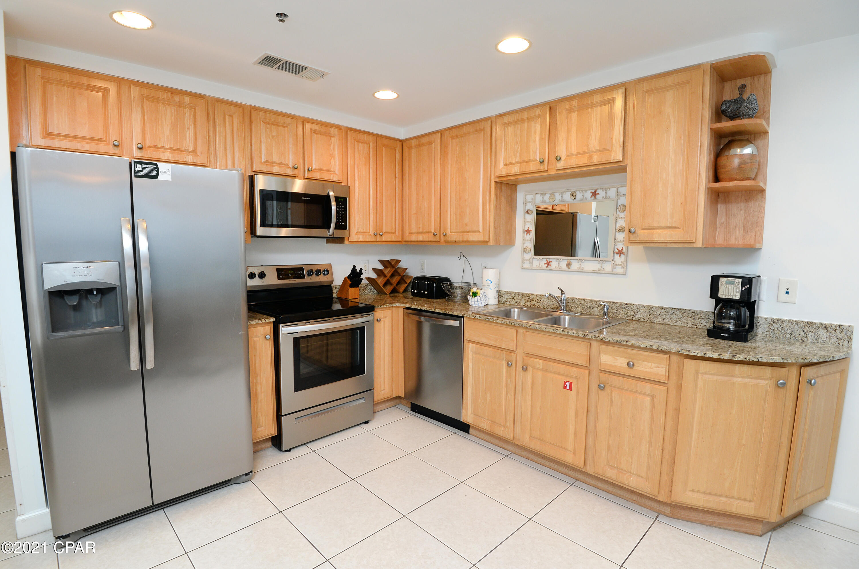 Splash Condo - Residential