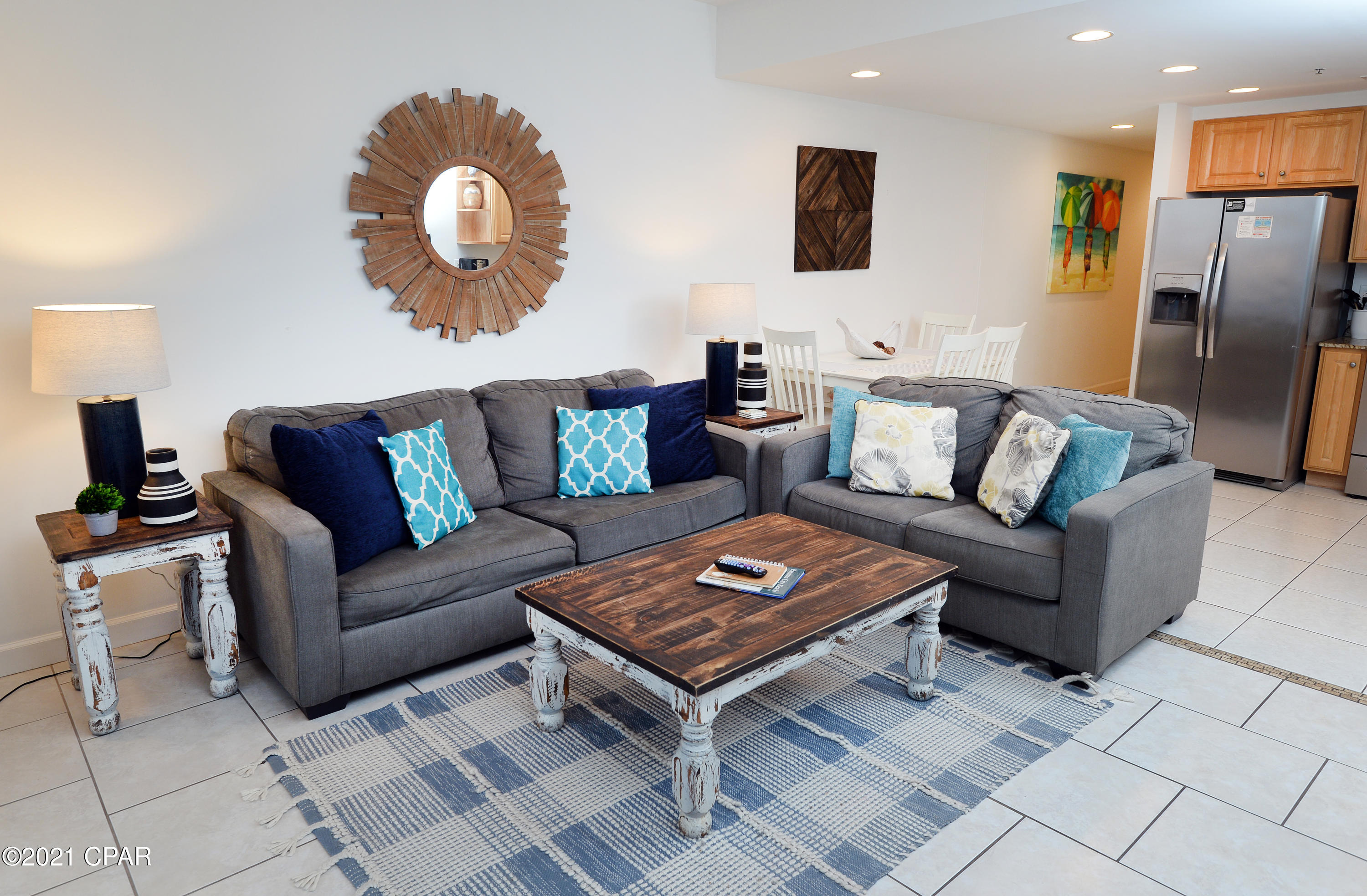 Splash Condo - Residential