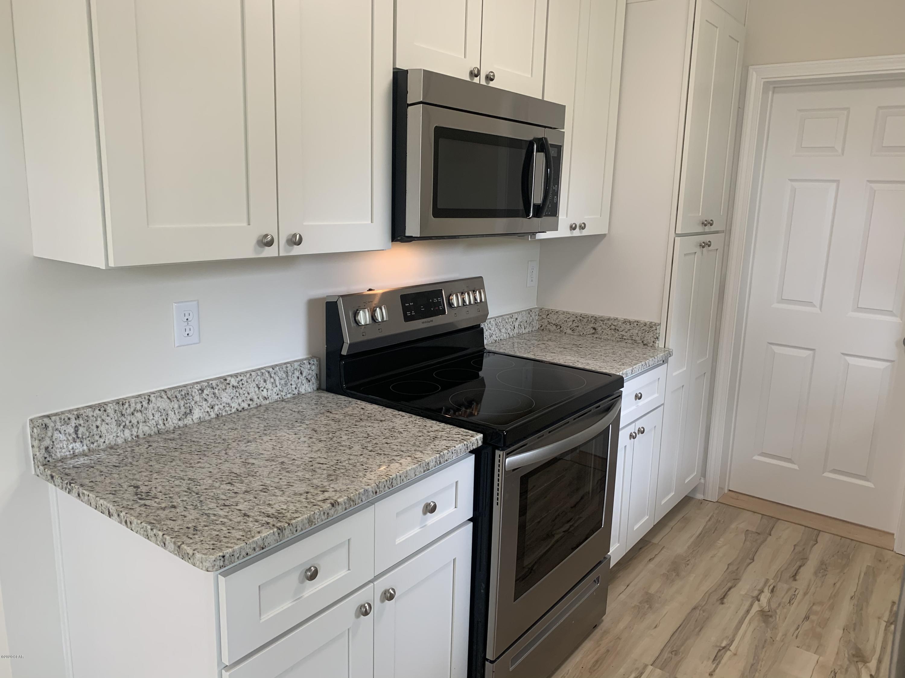 Forest Park 2nd Add - Residential Lease