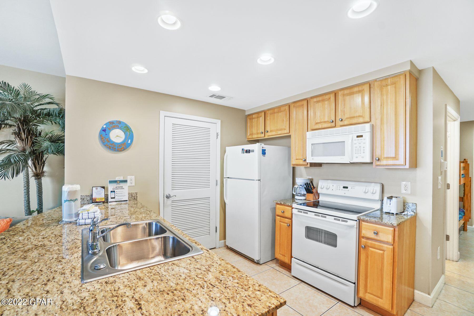 Splash Condo - Residential