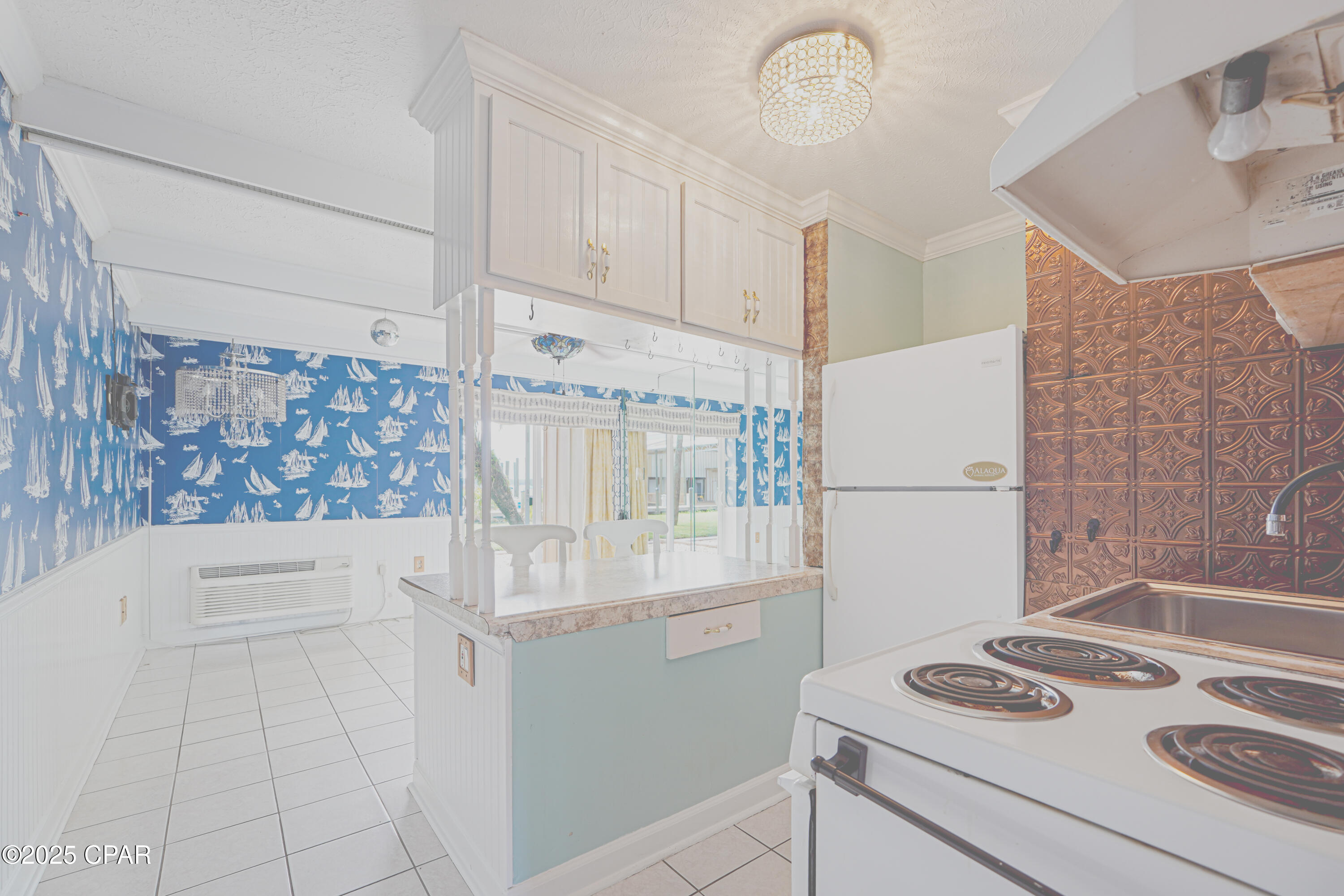 Sun Harbor Condo - Residential