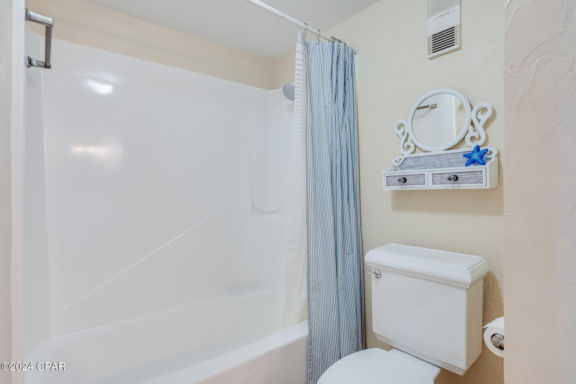 Moonspinner Apartments - Residential