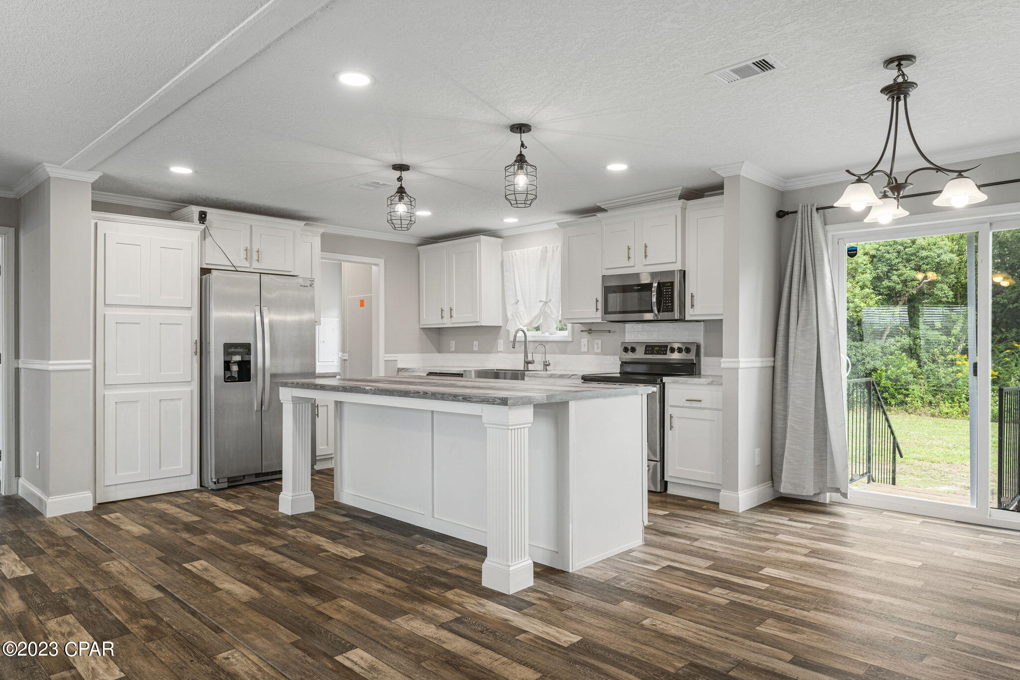 [No Recorded Subdiv] - Residential