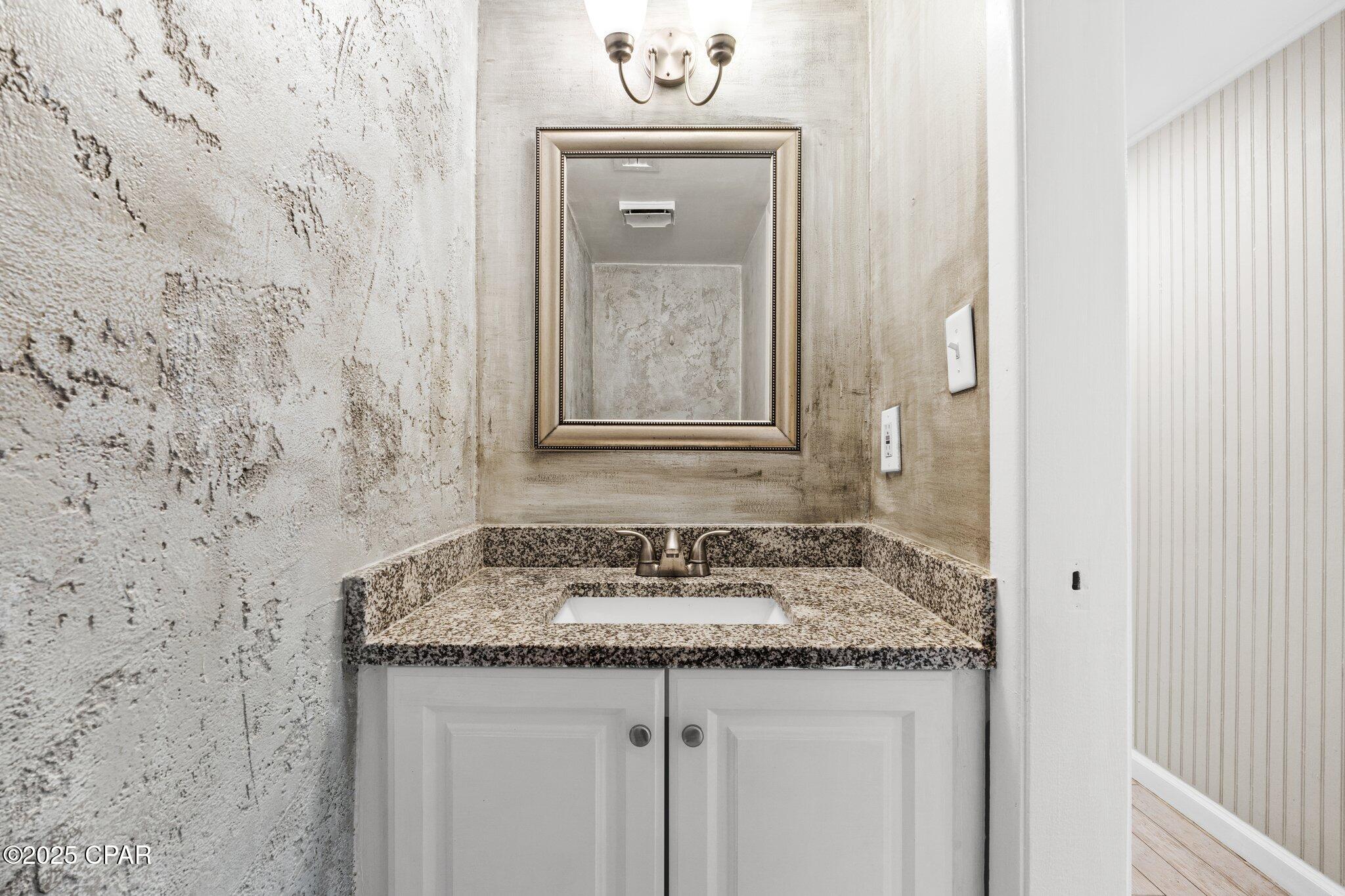 Palisades Condo Ph 1 - Residential Lease