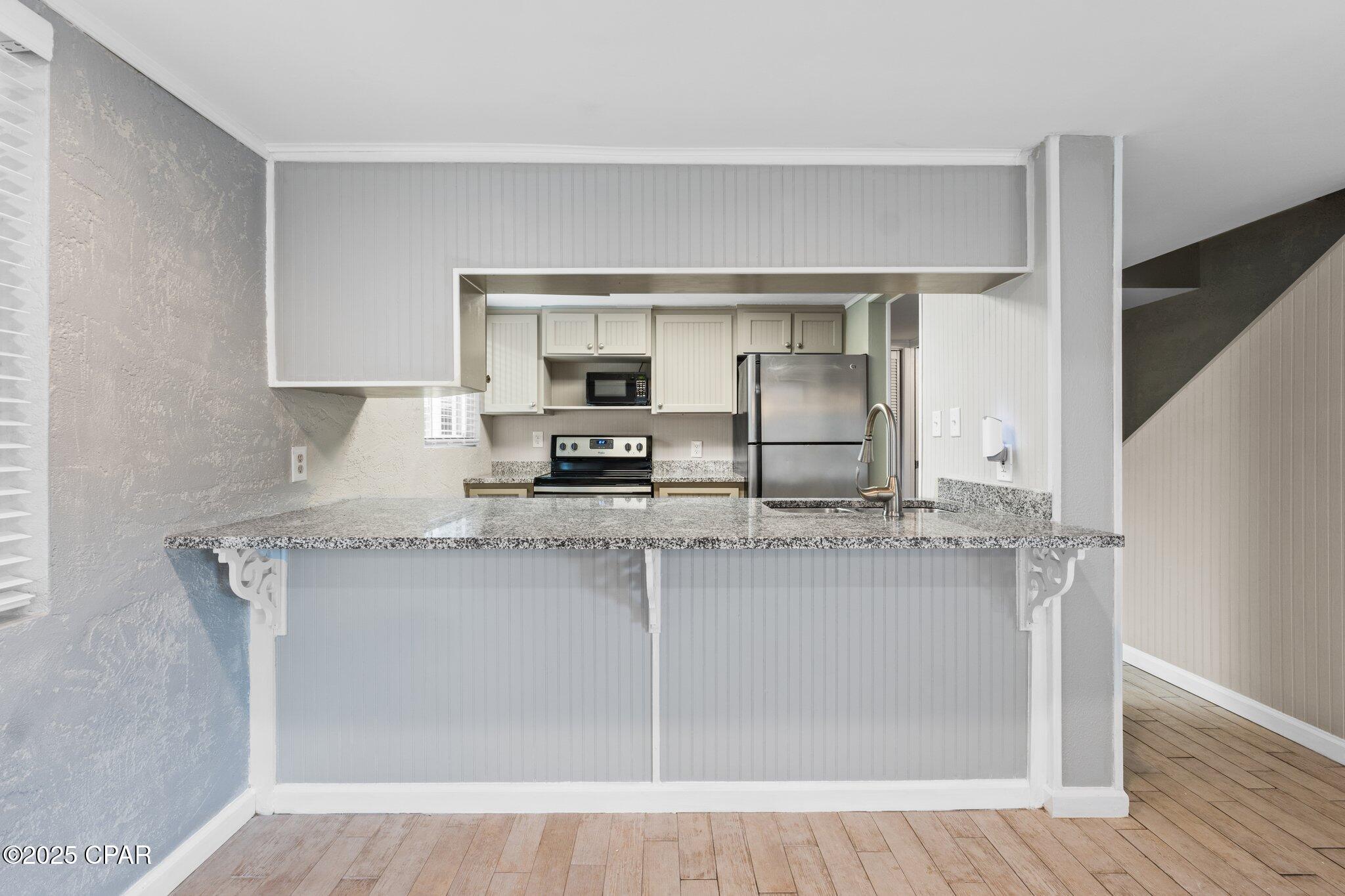 Palisades Condo Ph 1 - Residential Lease