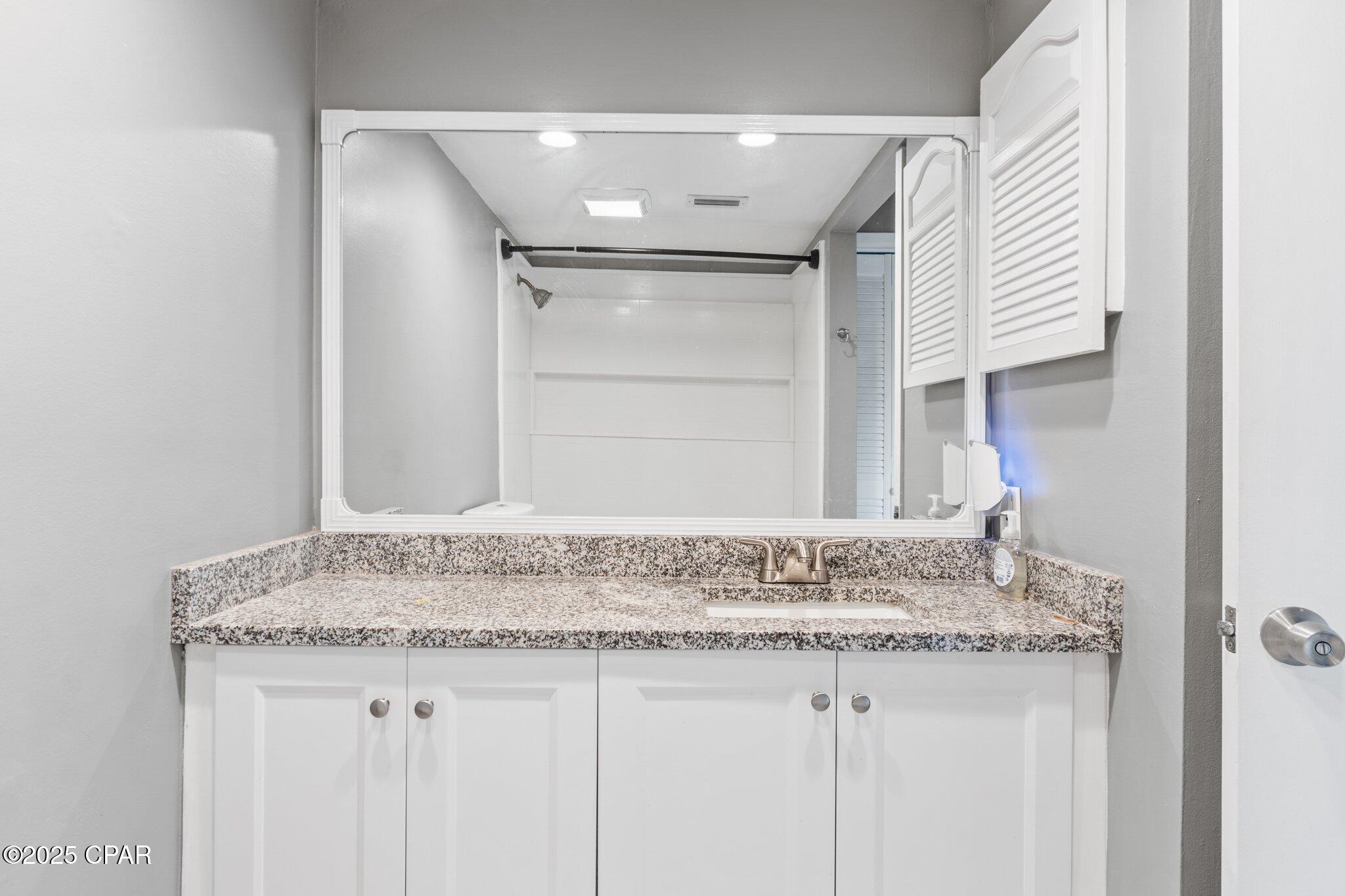 Palisades Condo Ph 1 - Residential Lease