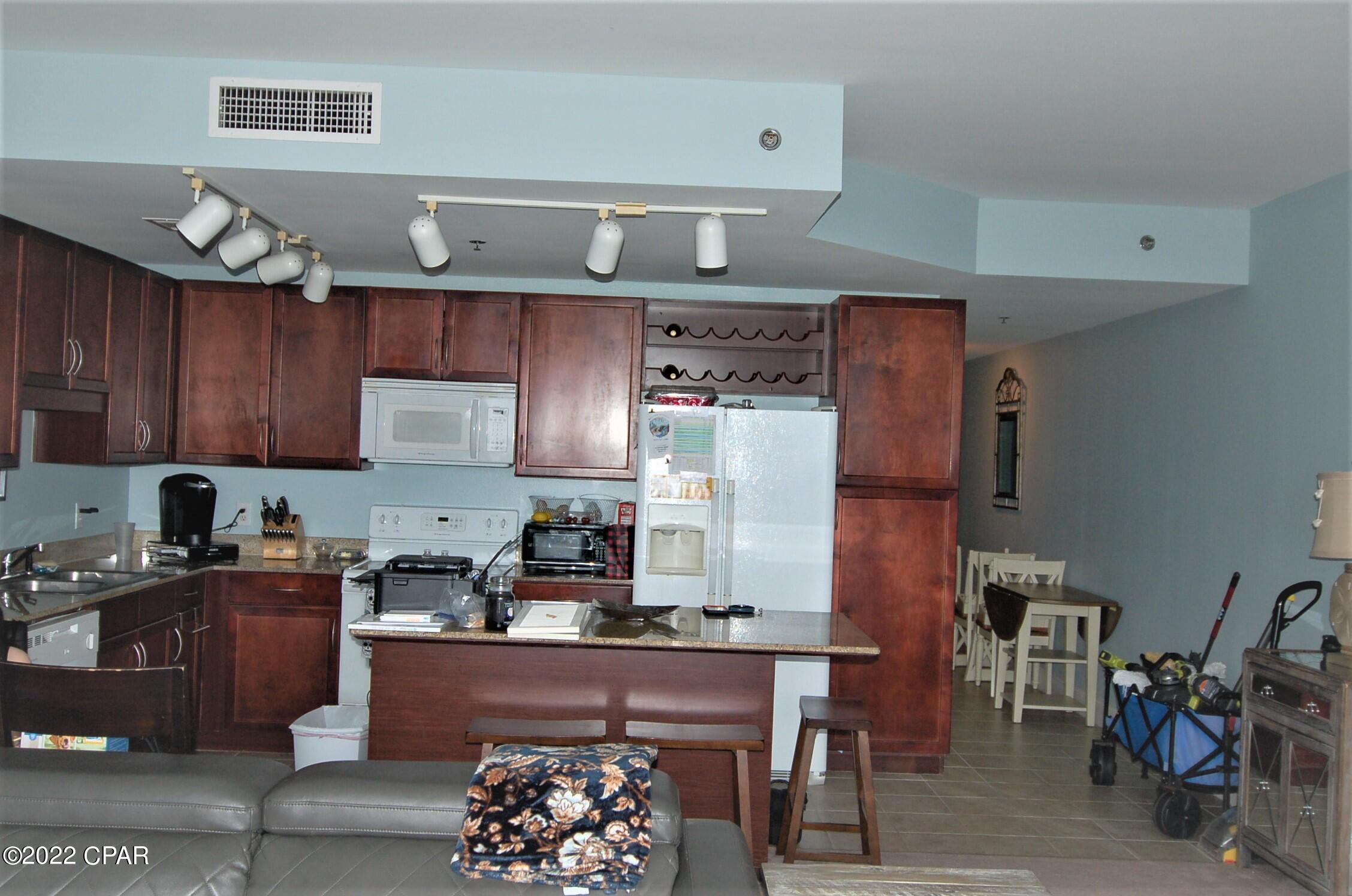 Laketown Wharf - Residential