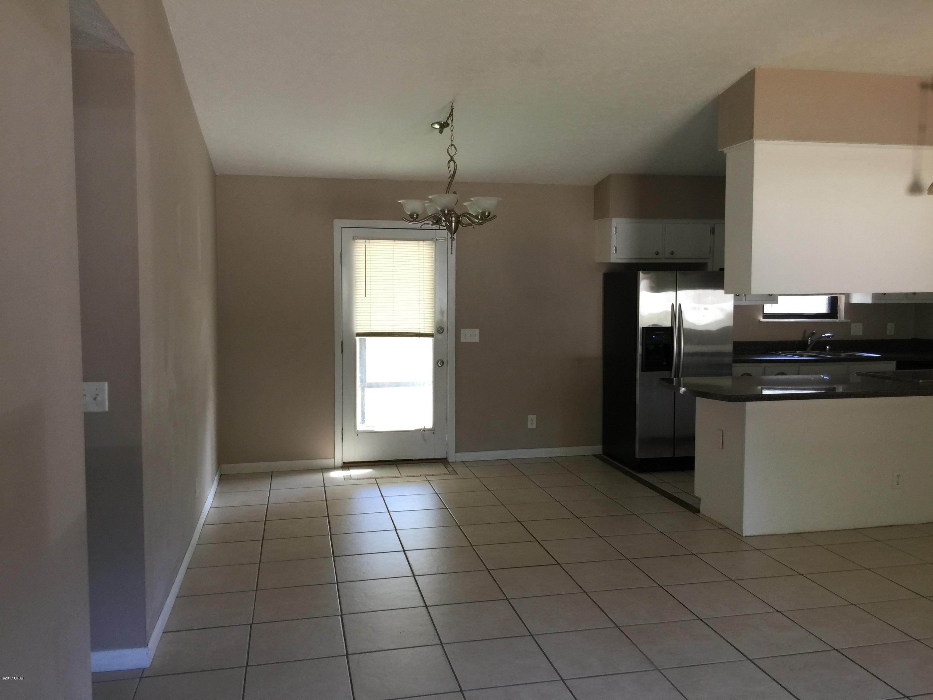 Venetian Villa 1st Add Replat - Residential