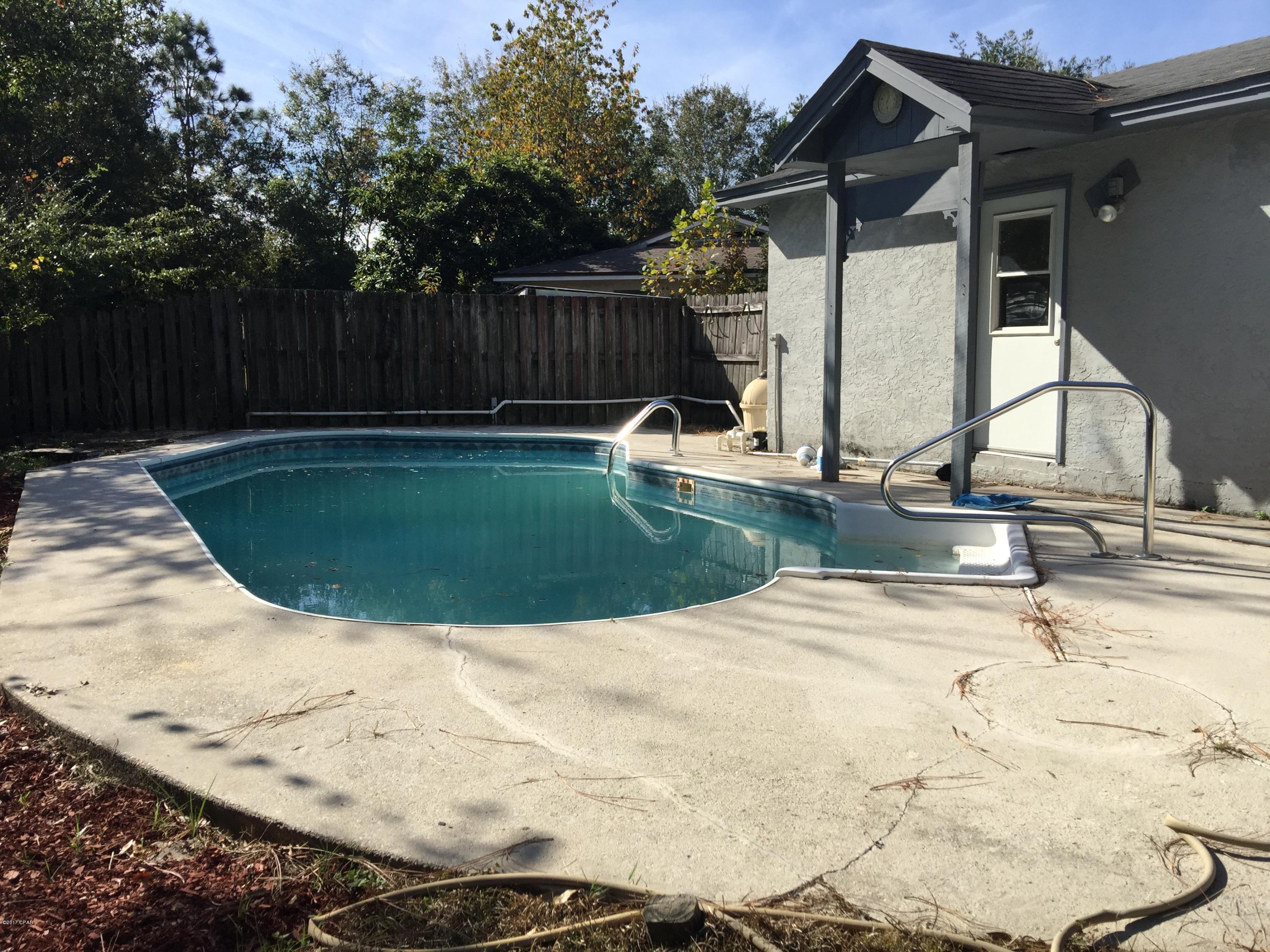 Venetian Villa 1st Add Replat - Residential