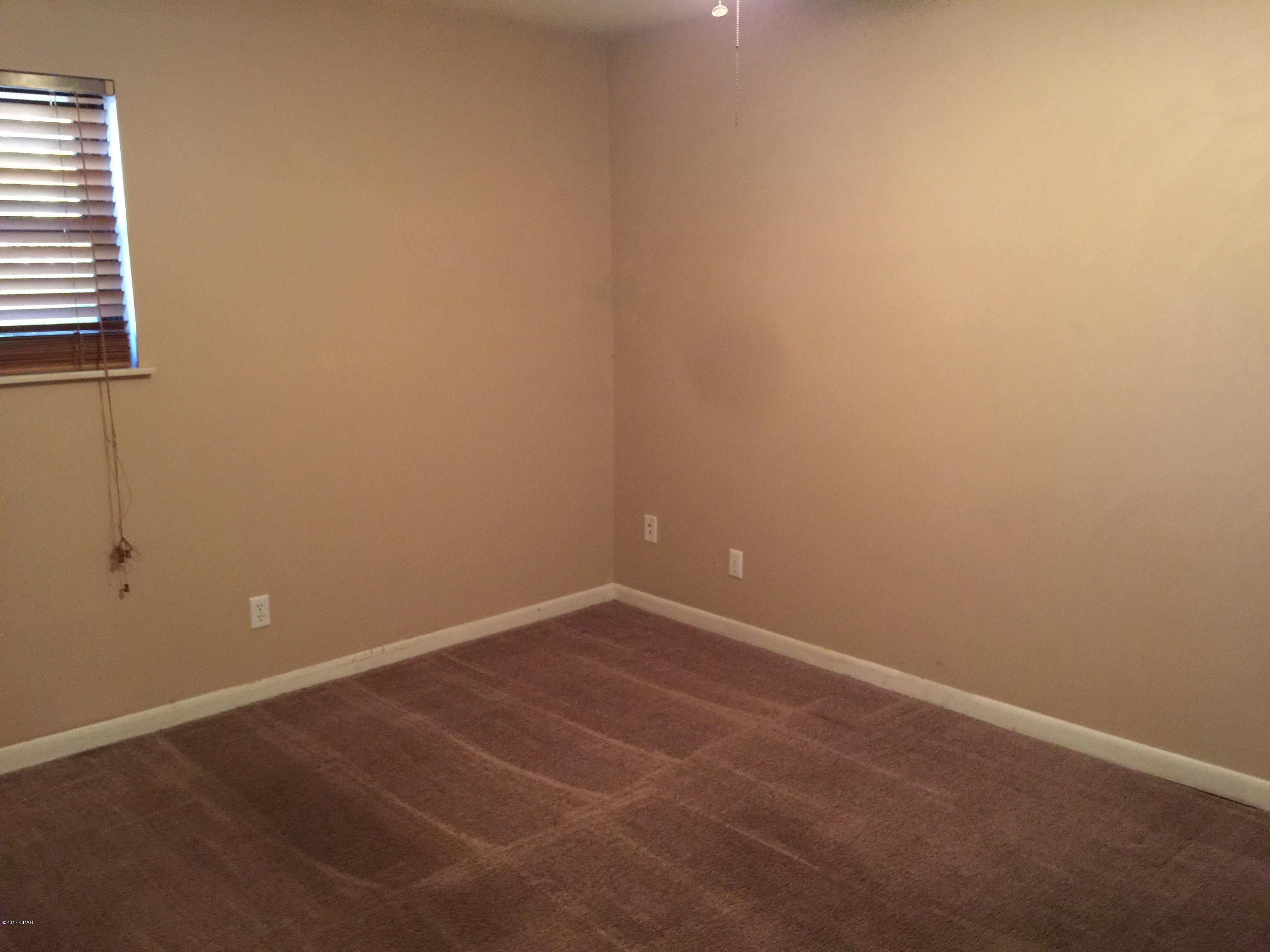 Venetian Villa 1st Add Replat - Residential