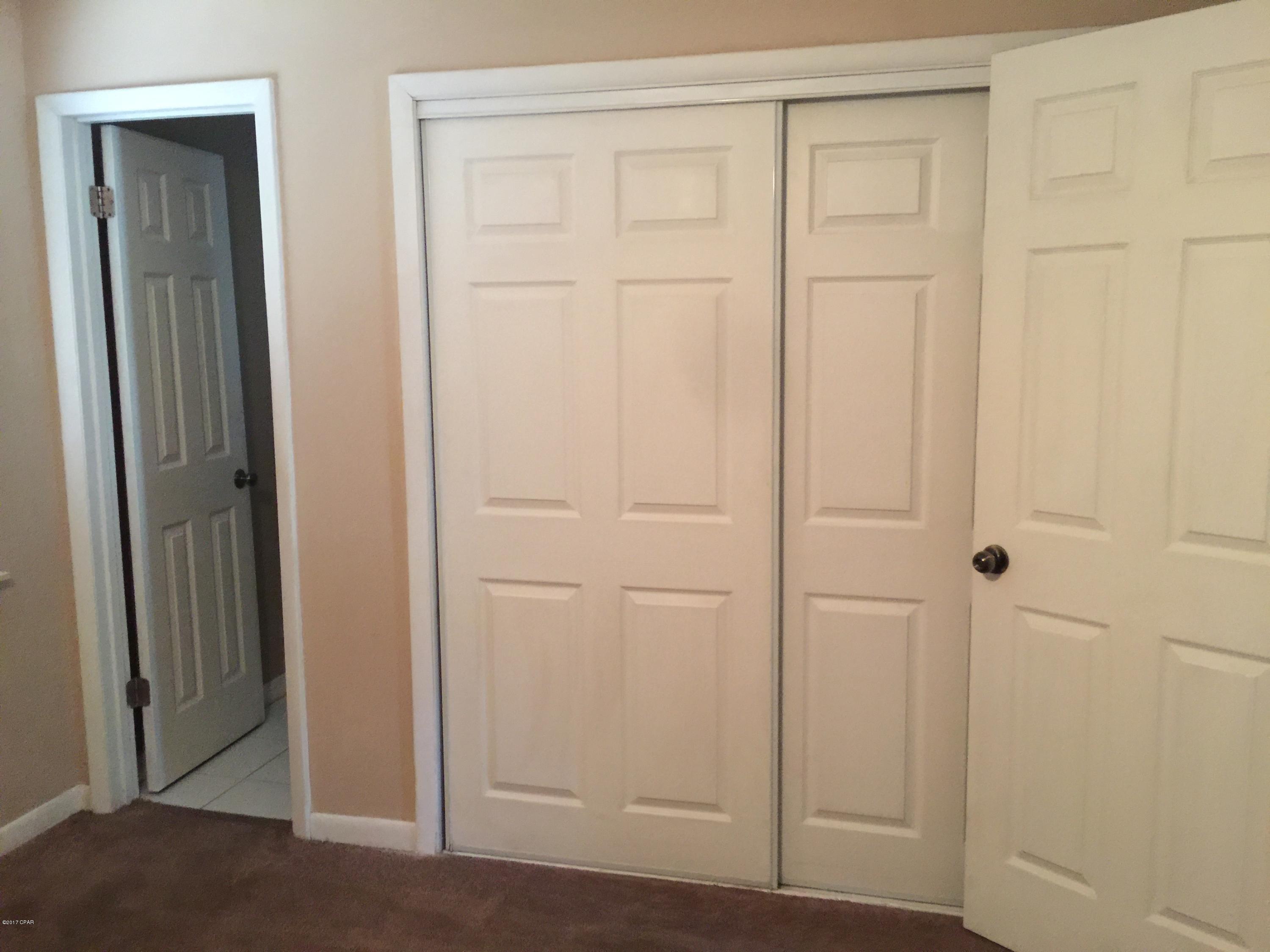 Venetian Villa 1st Add Replat - Residential