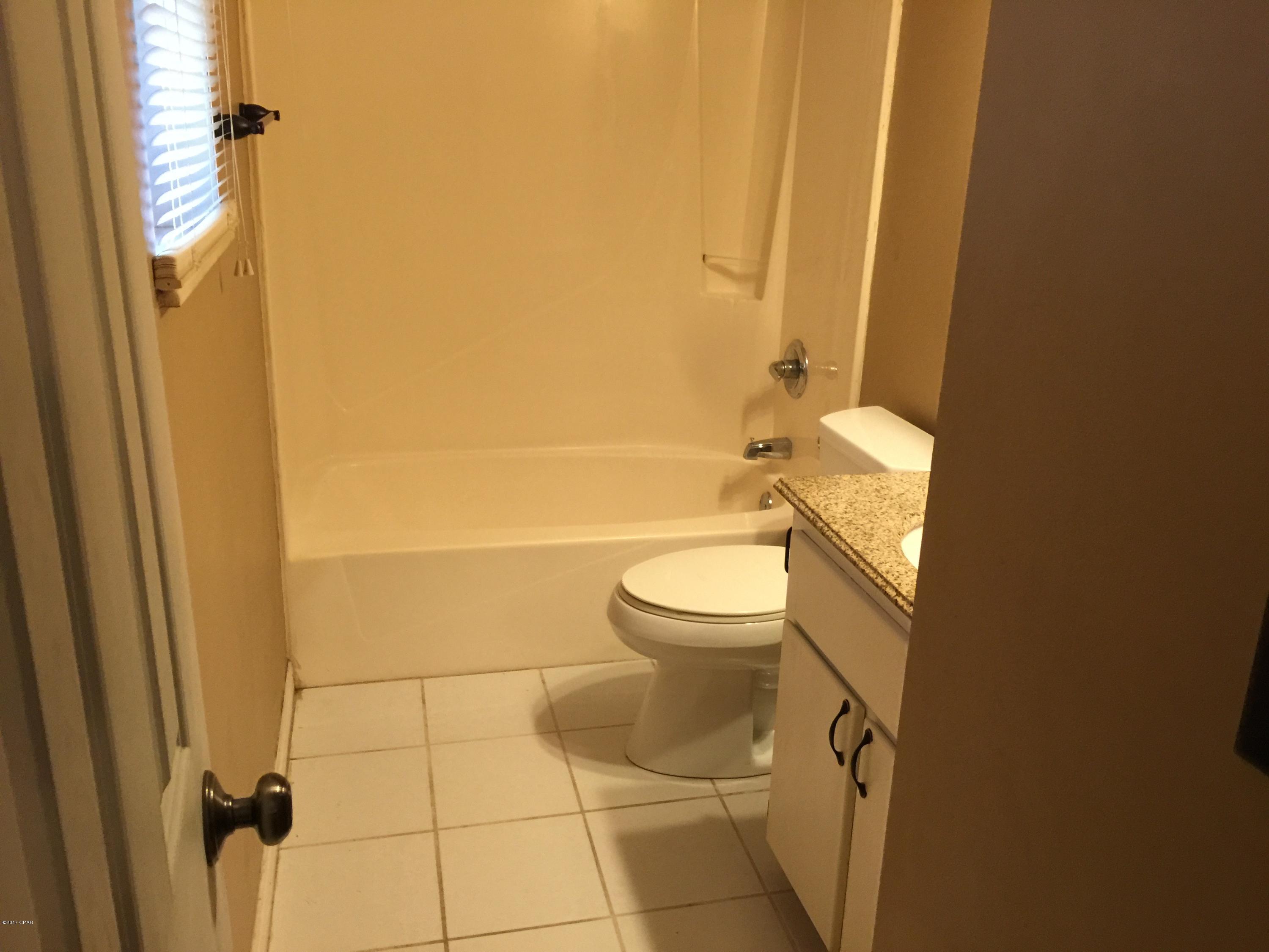 Venetian Villa 1st Add Replat - Residential