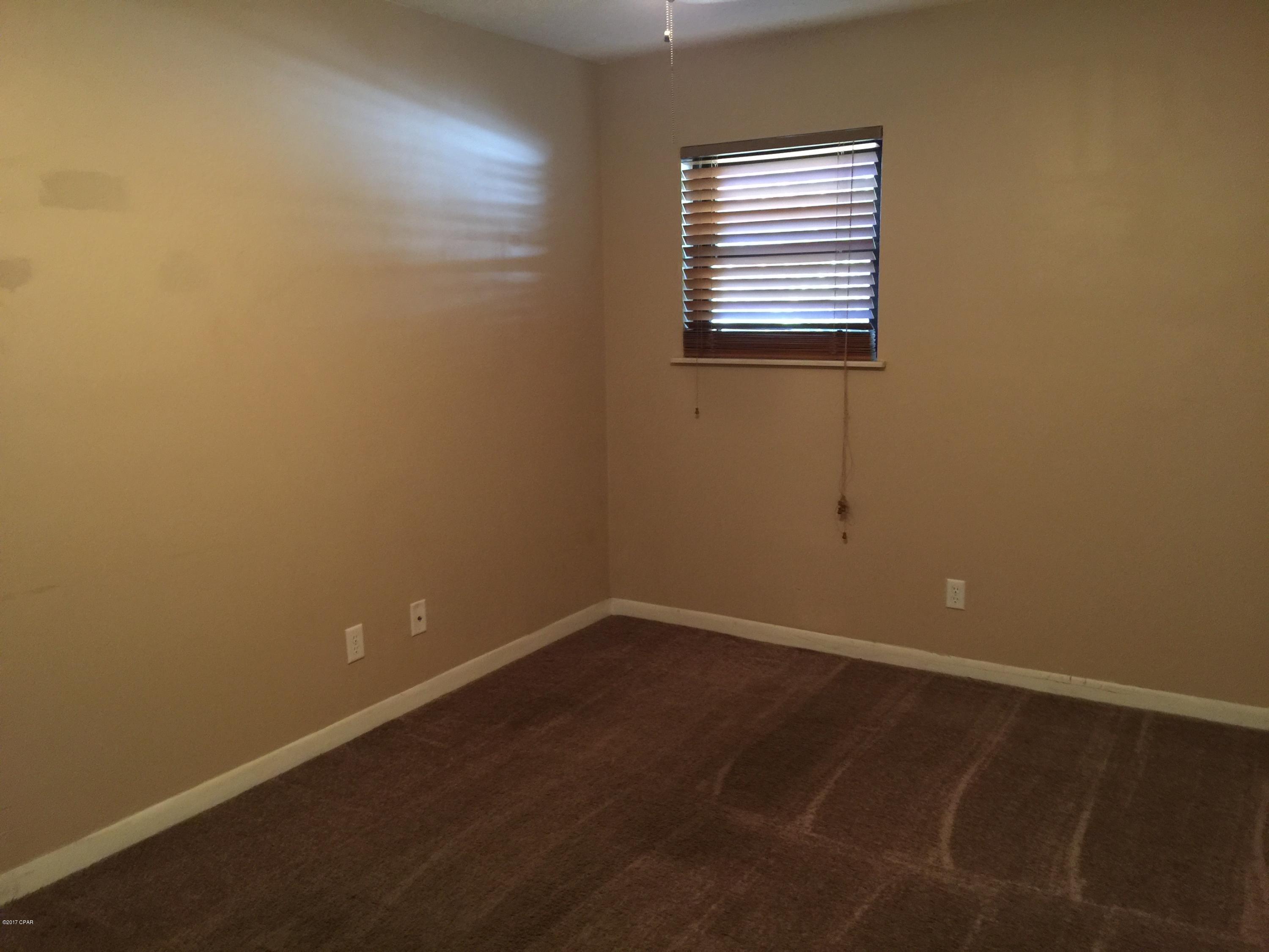 Venetian Villa 1st Add Replat - Residential