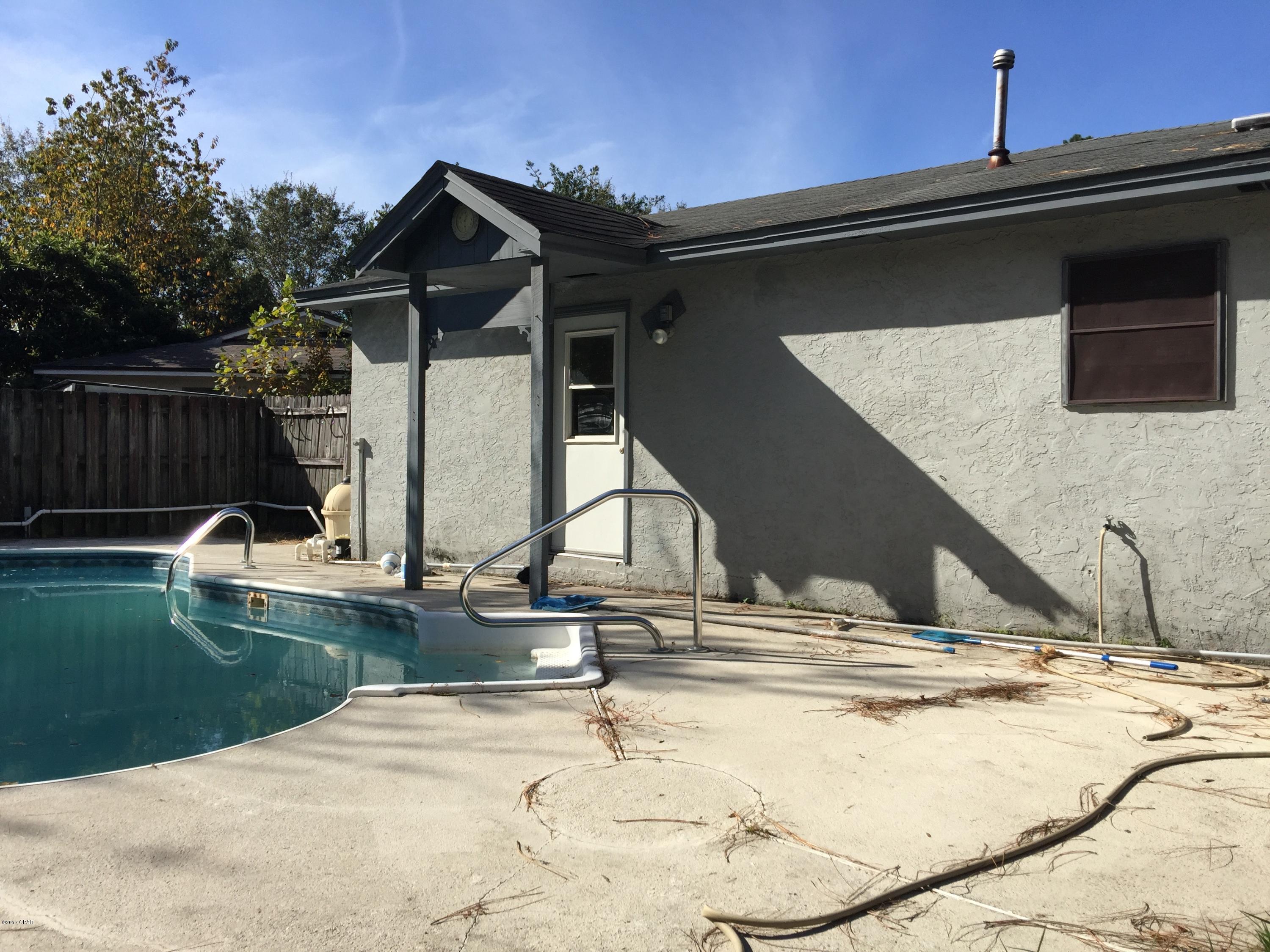 Venetian Villa 1st Add Replat - Residential