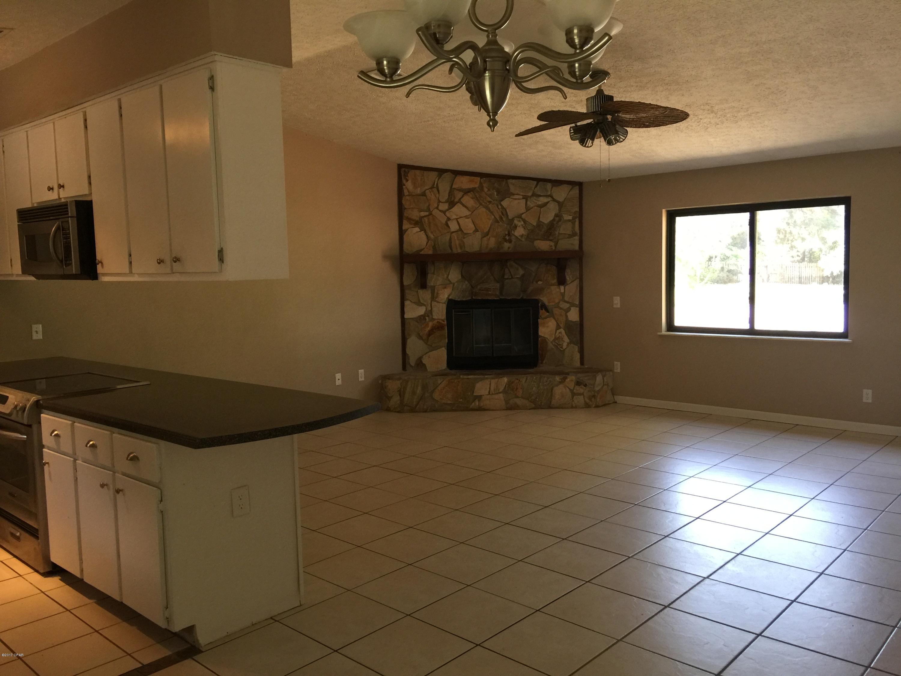 Venetian Villa 1st Add Replat - Residential