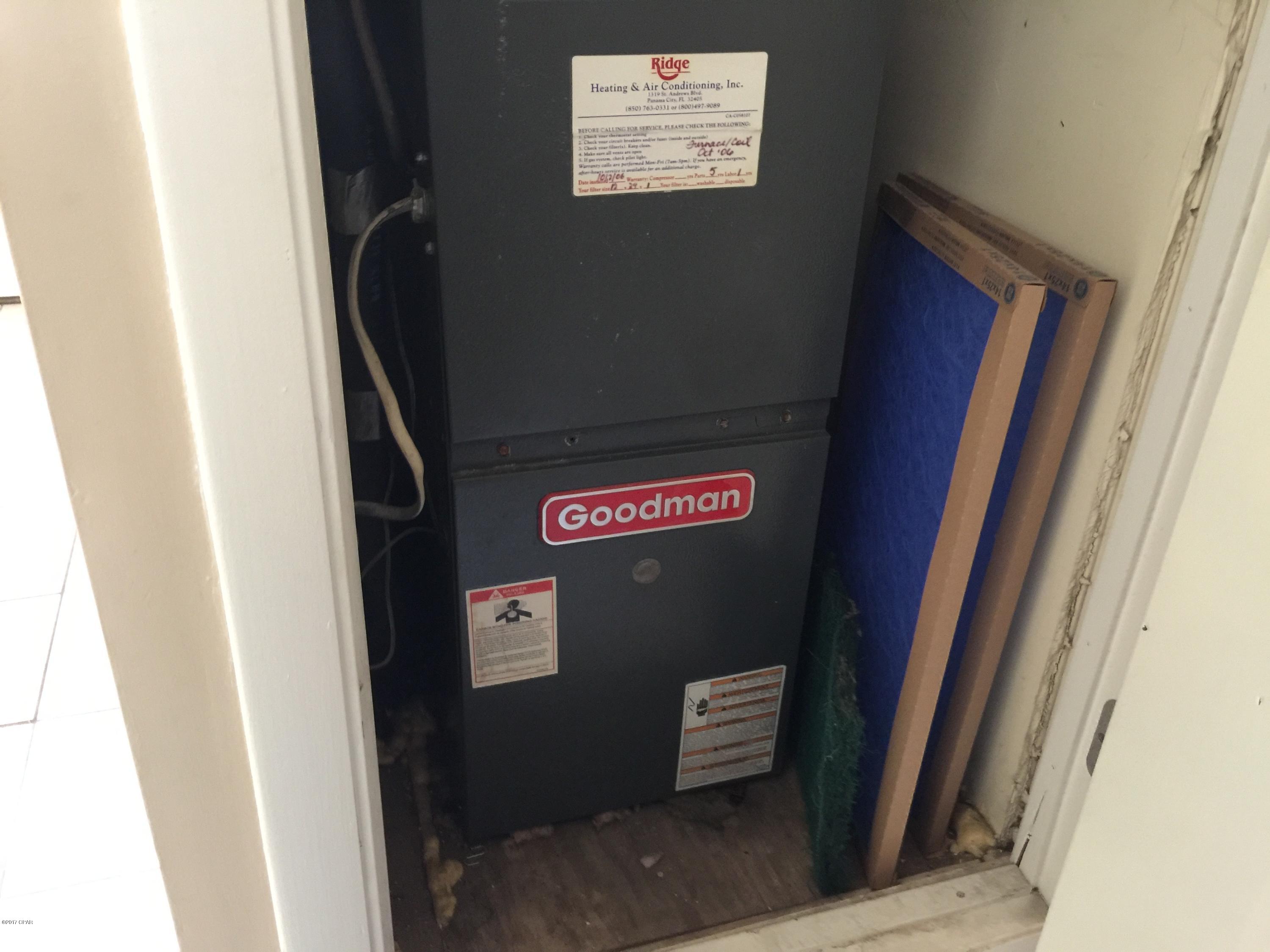 Venetian Villa 1st Add Replat - Residential