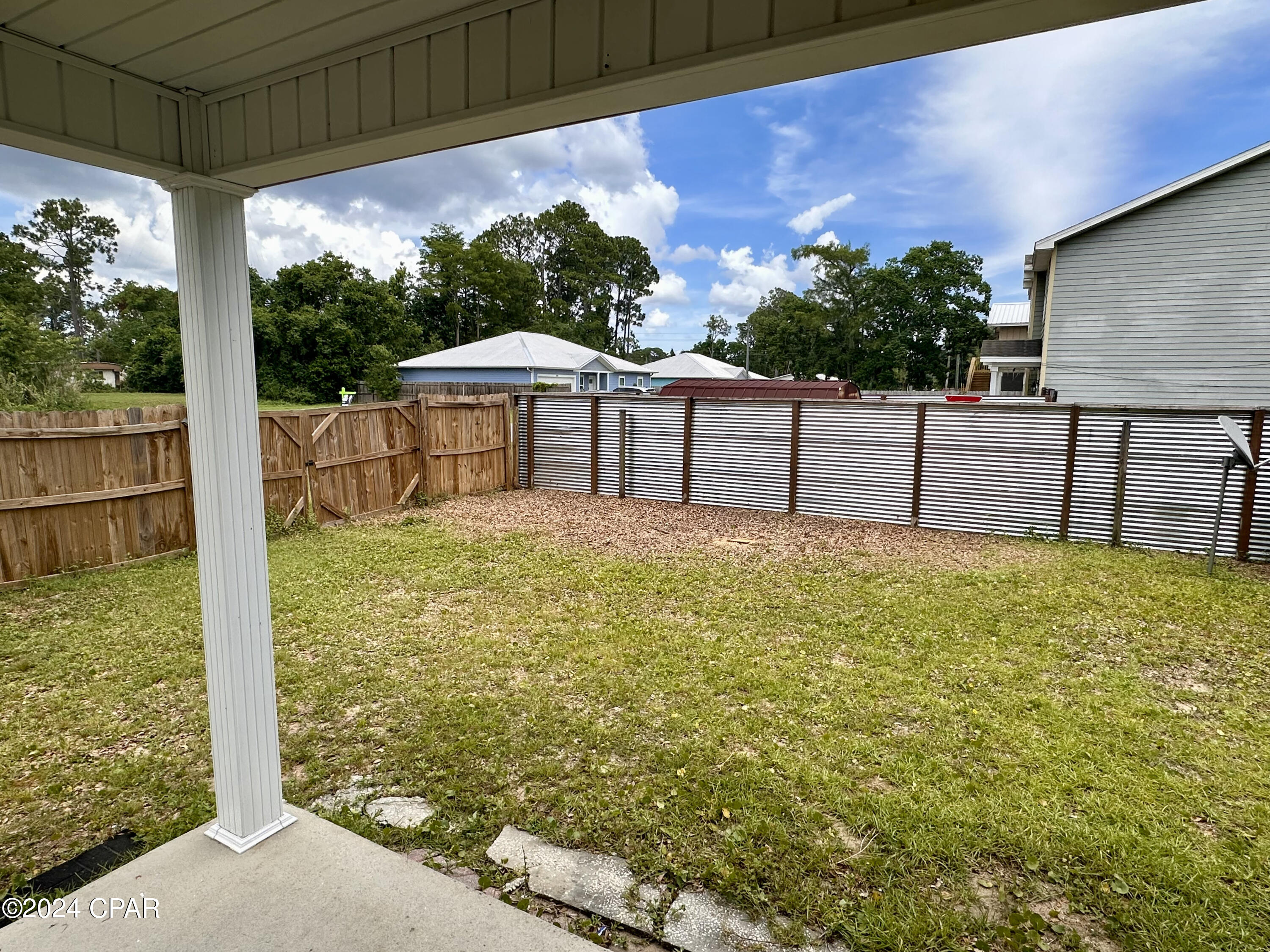 Pines 5th Add - Residential