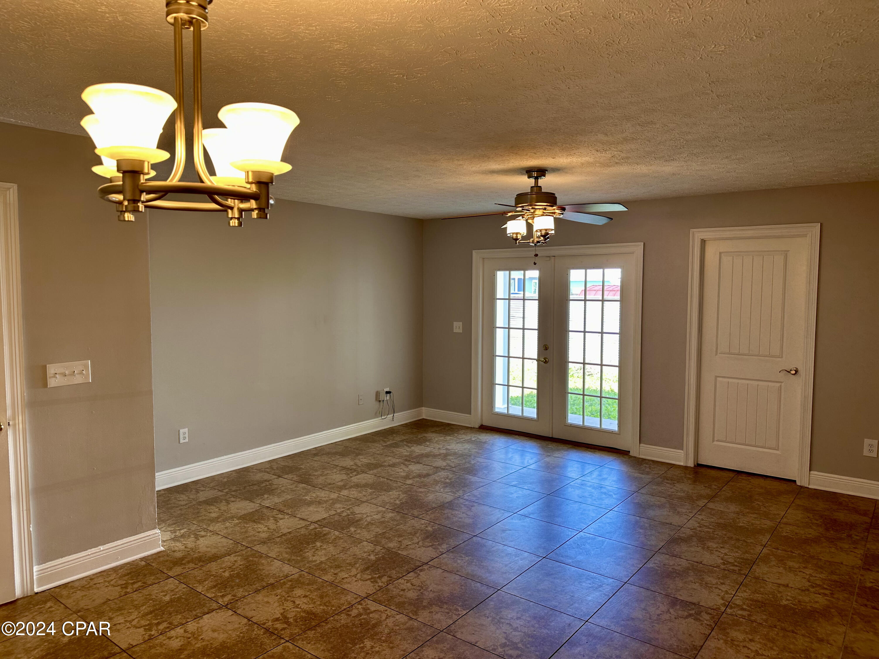 Pines 5th Add - Residential