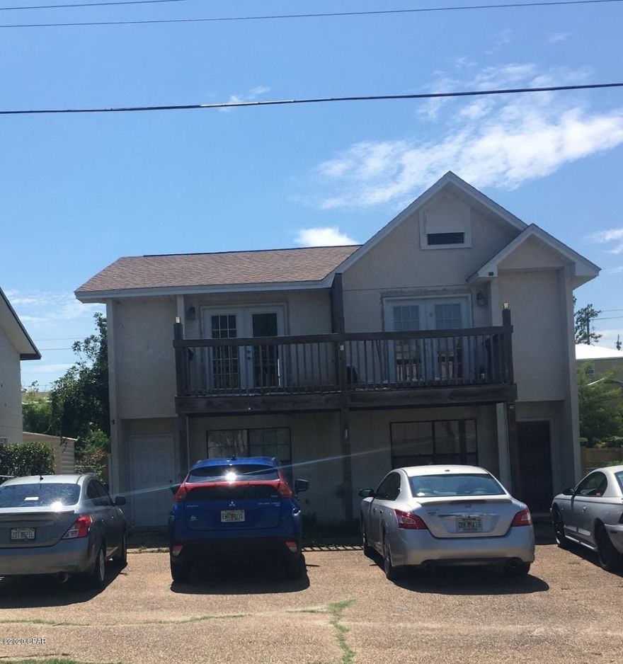 Large cove town house style duplex. Each side is over 1200 SF. Downstairs has ceramic tile, large living area, nice size kitchen with breakfast bar, refrigerator, dishwasher and an oven cooktop. There is also a half bath down and a side door leading to a fenced back yard. Upstairs is carpeted and has 2 bedrooms. The larger bedroom has a deck. The upstairs bath is a jack and jill style. Each bedroom has its own sink and dressing area with the shower and toilet in between.



*No Pets*