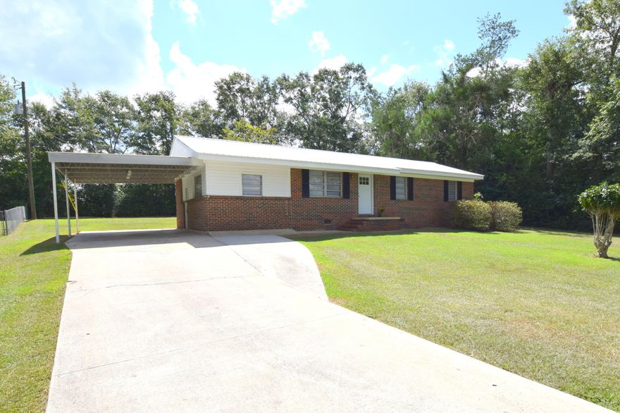 This recently renovated 3-bedroom home located inside the city limits is awaiting its new owners. Inside you will find an open living/kitchen with new cabinets, stainless steel appliances and island, laminate flooring throughout, fresh paint, updated bathroom, new HVAC and a spacious 17x11 bonus room. Outside features include an attached carport, paved driveway, metal roof and a 17x24 barn. Home is located just a short drive to schools, restaurants, and Hwy 77.