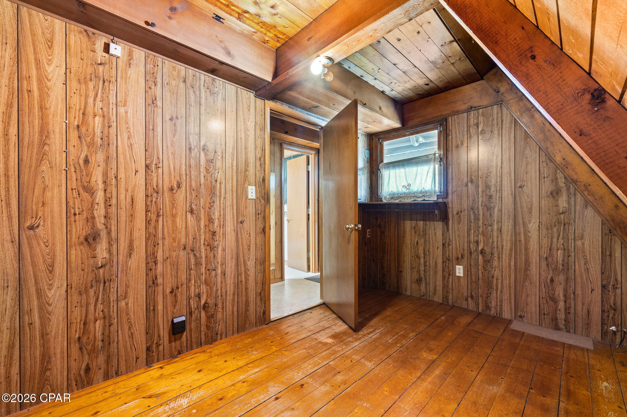 [No Recorded Subdiv] - Commercial Sale