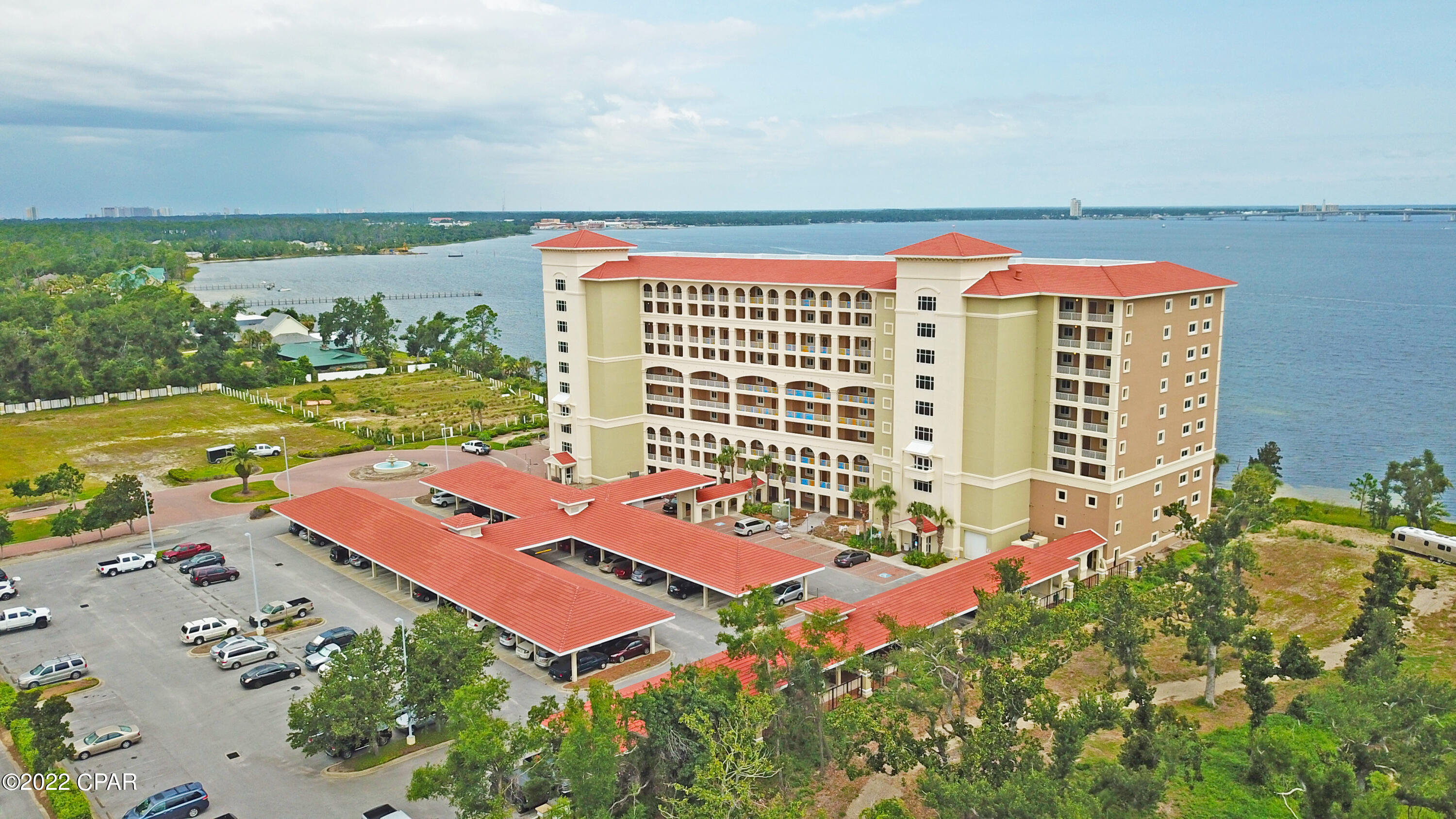 Magnolia Bay Club - Residential