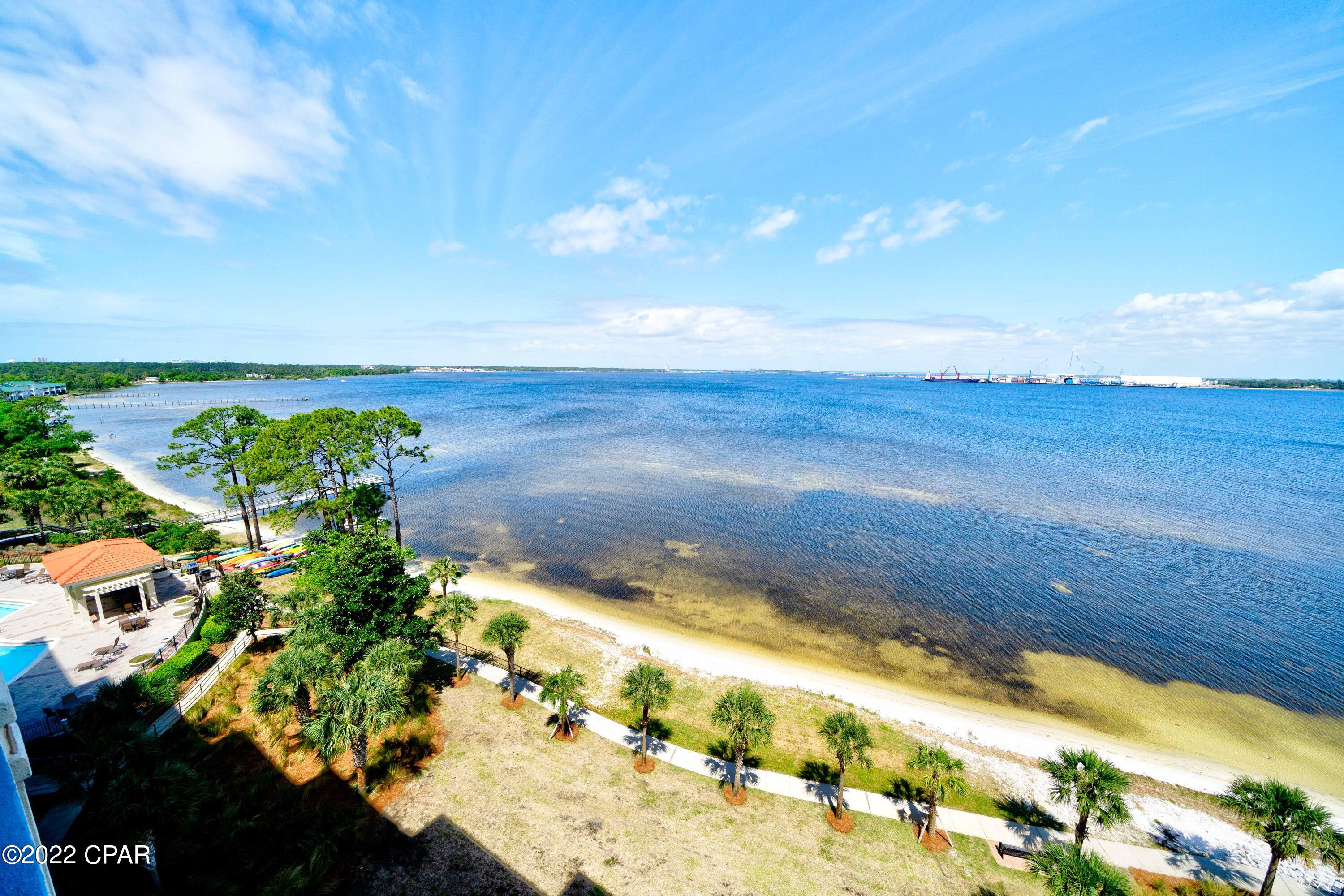 Magnolia Bay Club - Residential