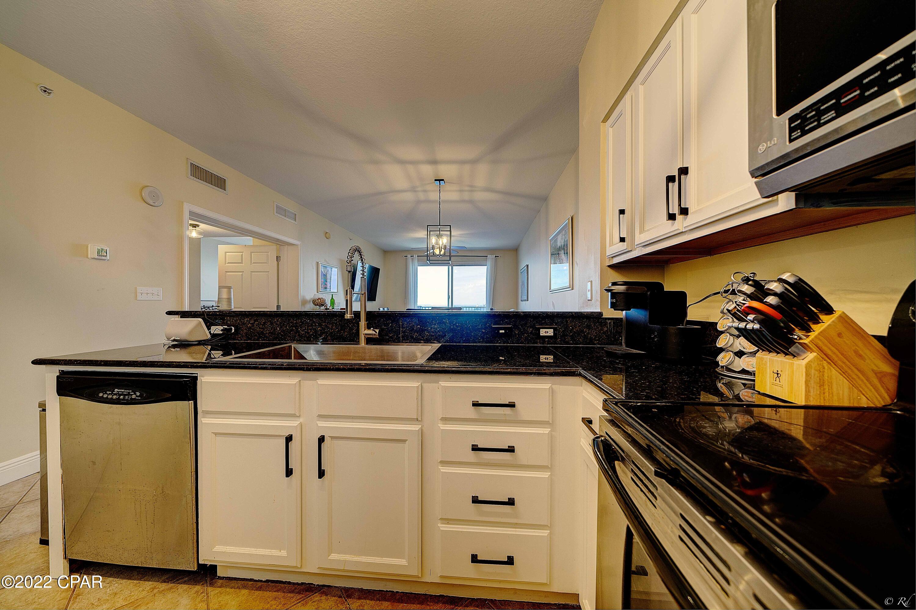 Magnolia Bay Club - Residential