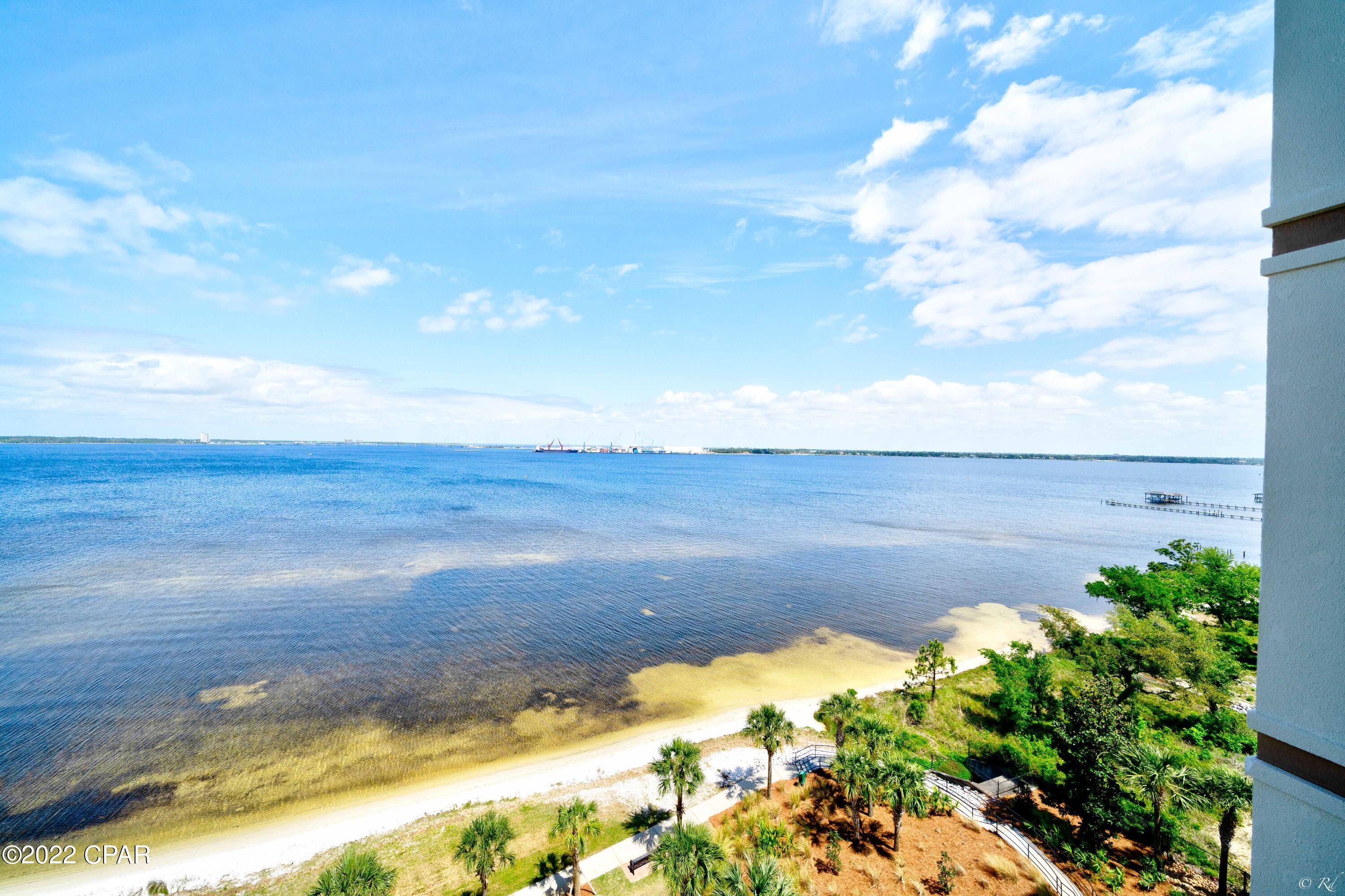 Magnolia Bay Club - Residential