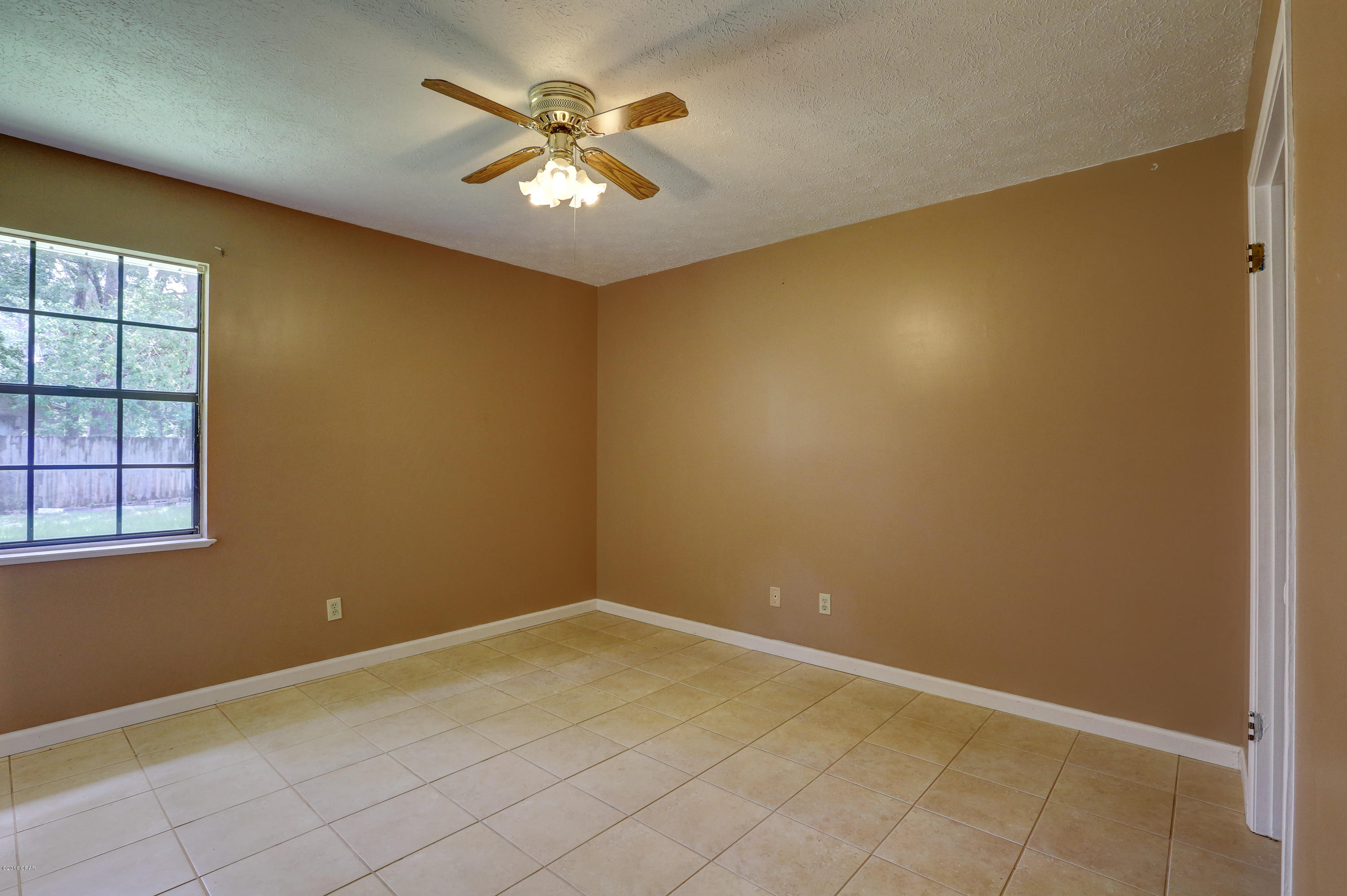 Pine Forest Est Ph 1 - Residential