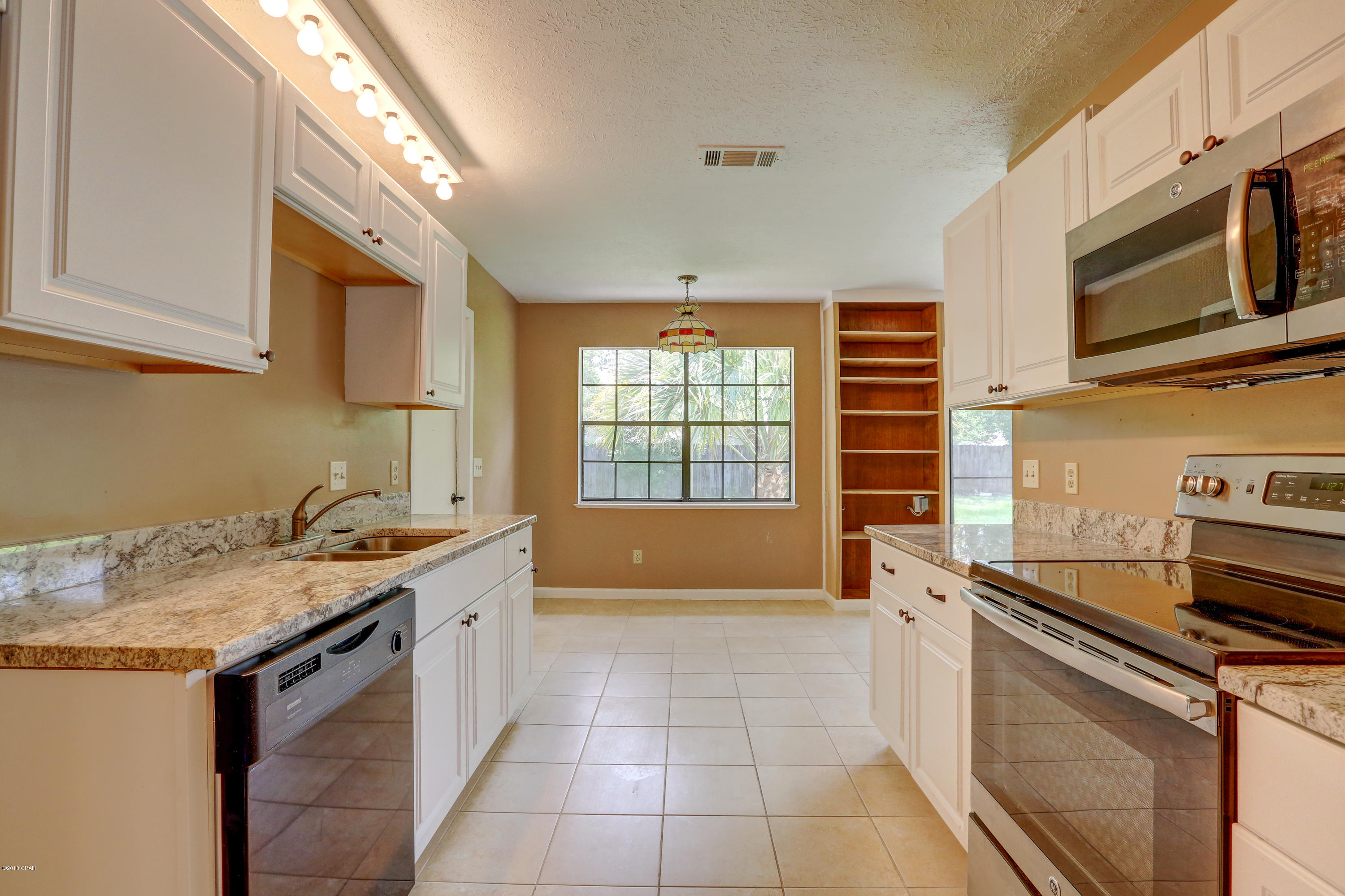 Pine Forest Est Ph 1 - Residential