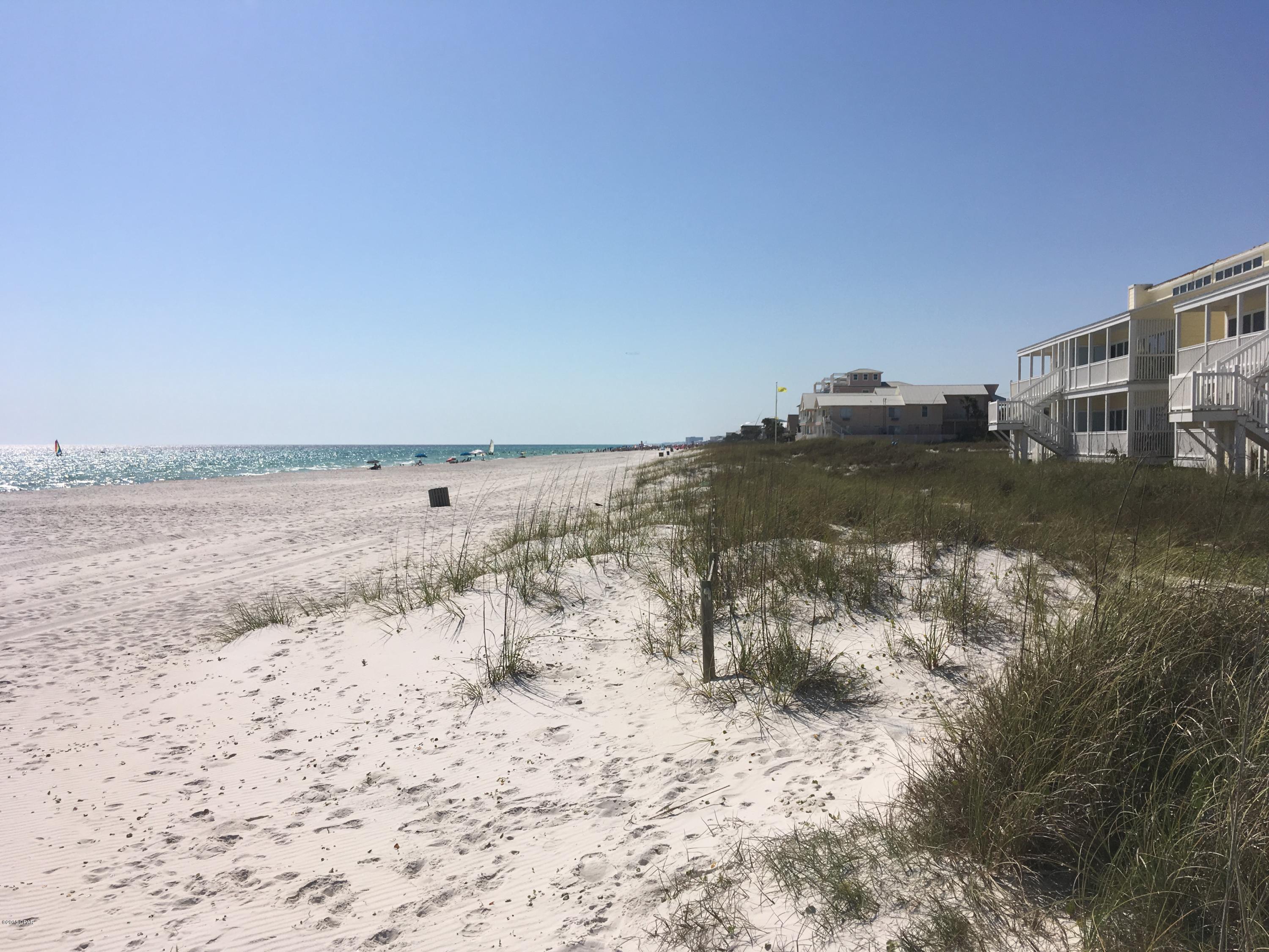 Harbour Arms Condo. - Residential